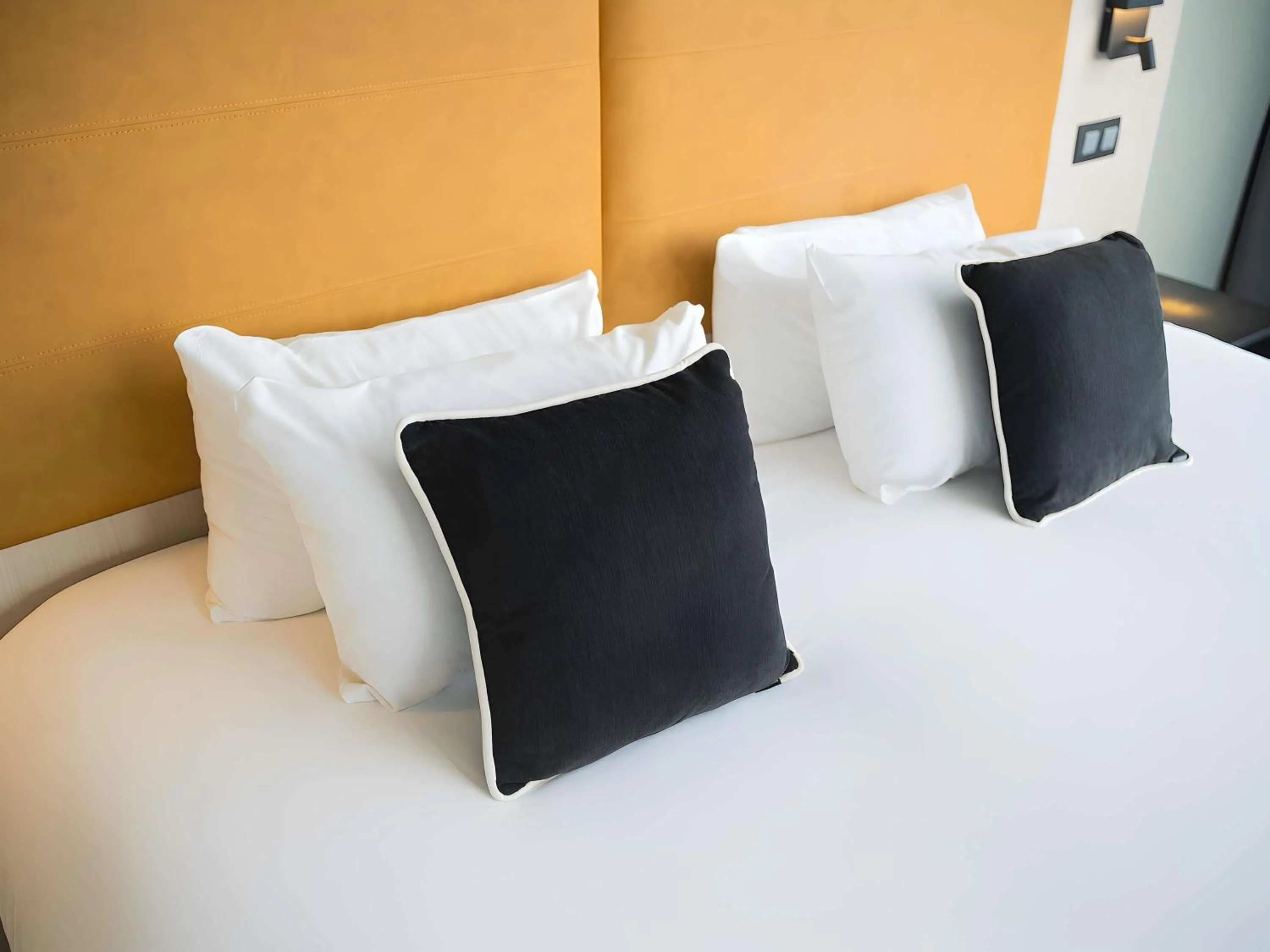 Bedroom, Bed in Maek Hotel Antwerp Central - Handwritten Collection by Accor