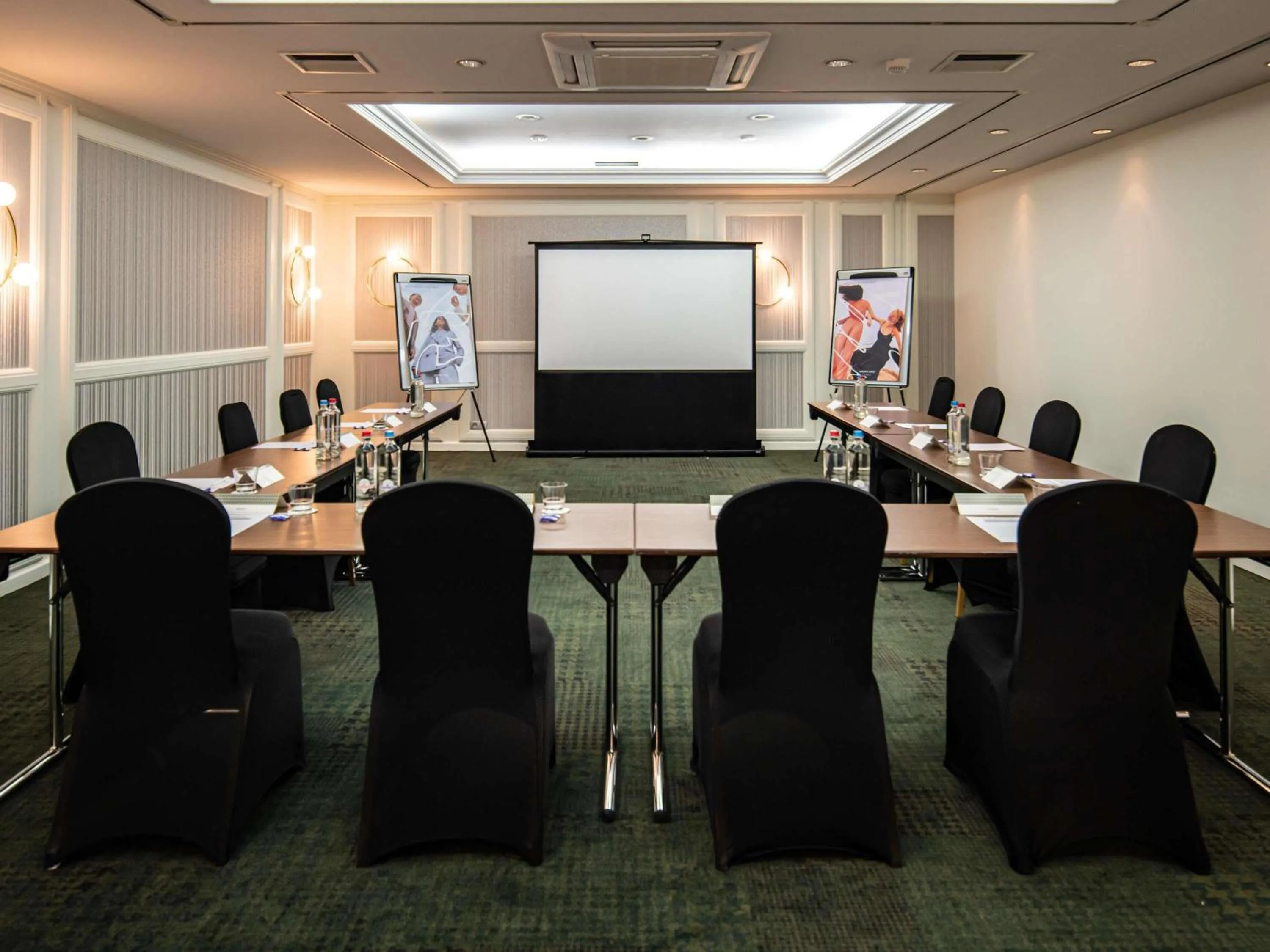 Meeting/conference room in Maek Hotel Antwerp Central - Handwritten Collection by Accor