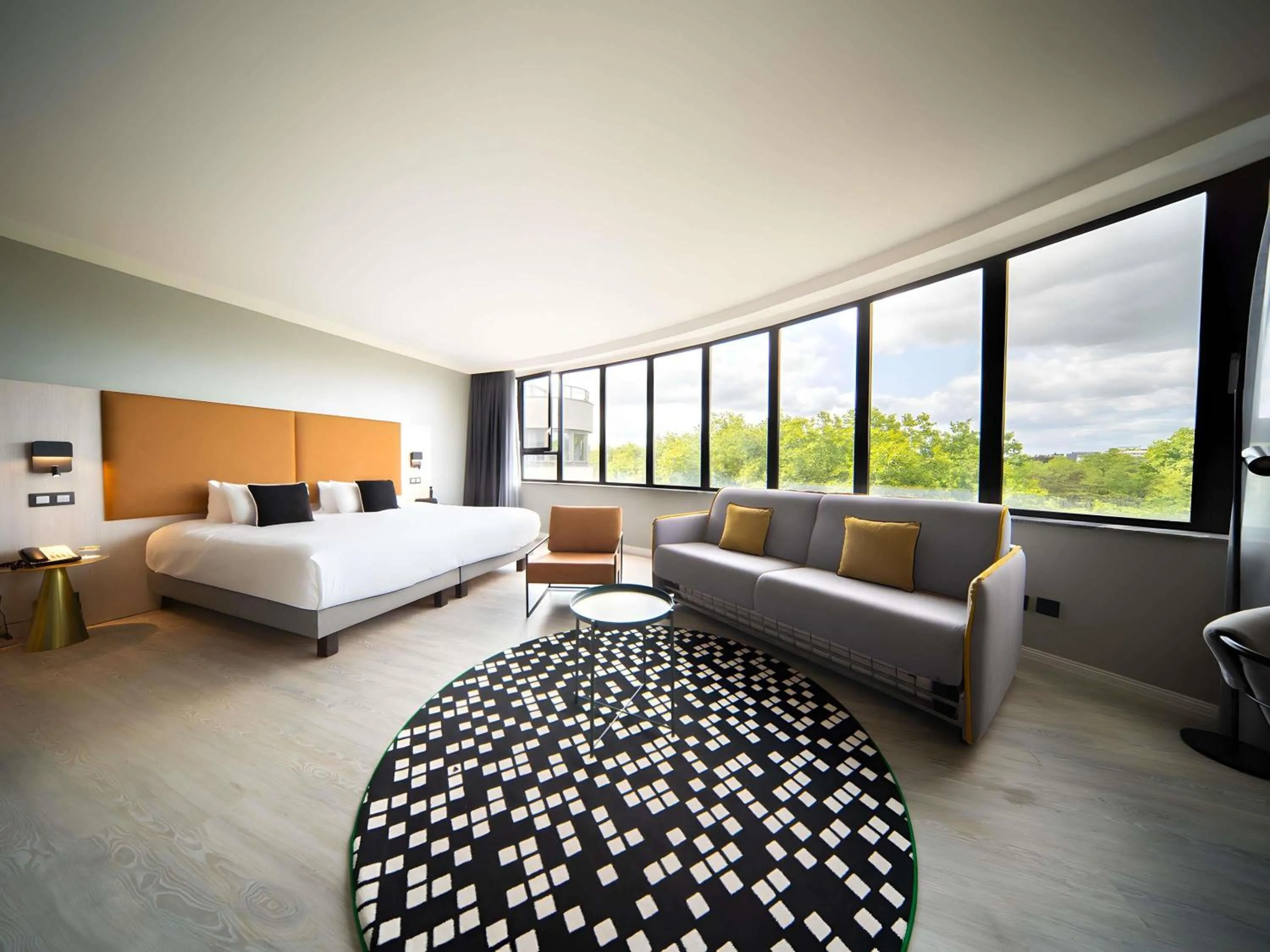 Property building, Bed in Maek Hotel Antwerp Central - Handwritten Collection by Accor