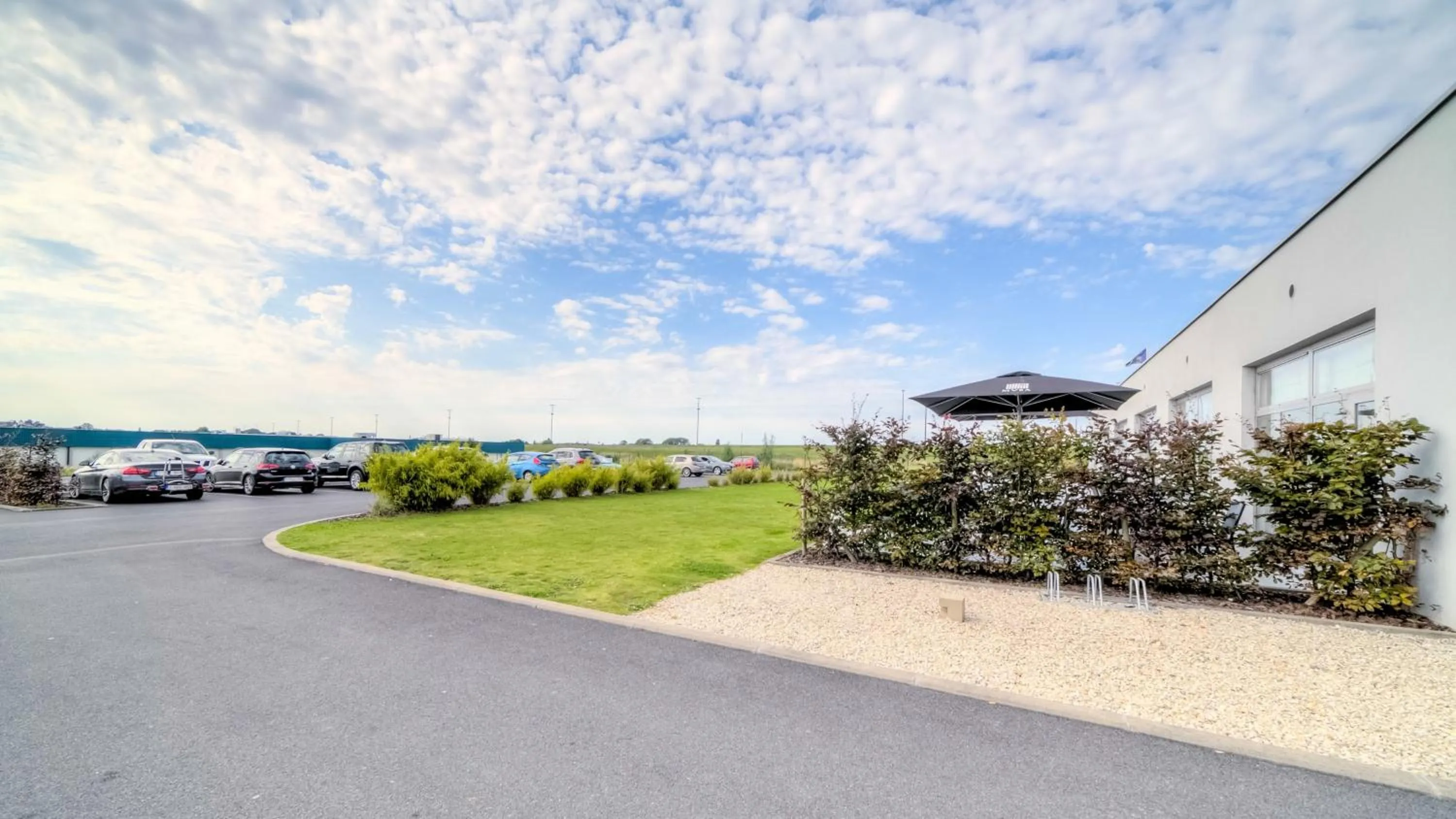 Property building in Hotel-Restaurant Horizon Ath-Lessines