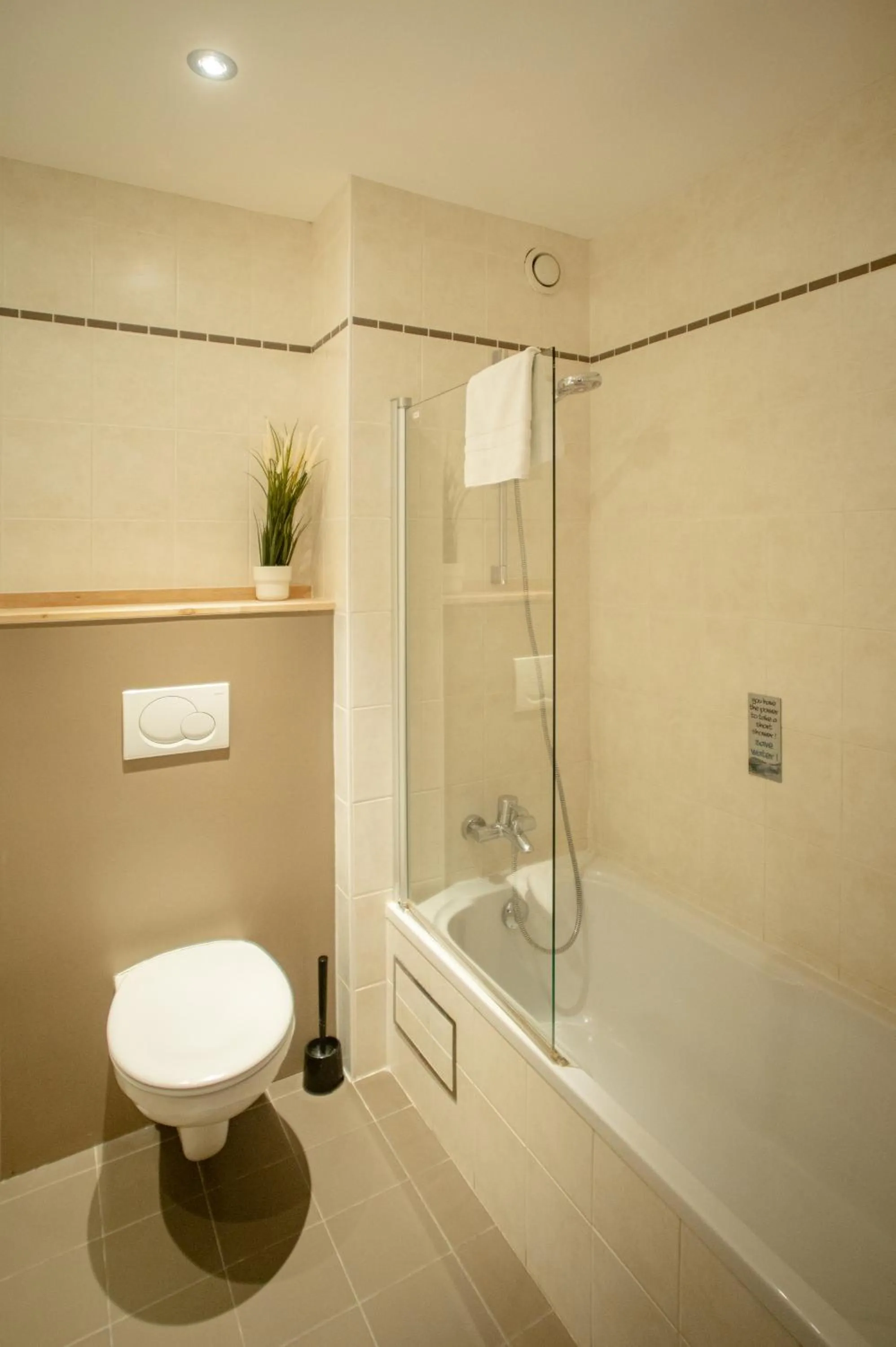 Bathroom in Hotel-Restaurant Horizon Ath-Lessines