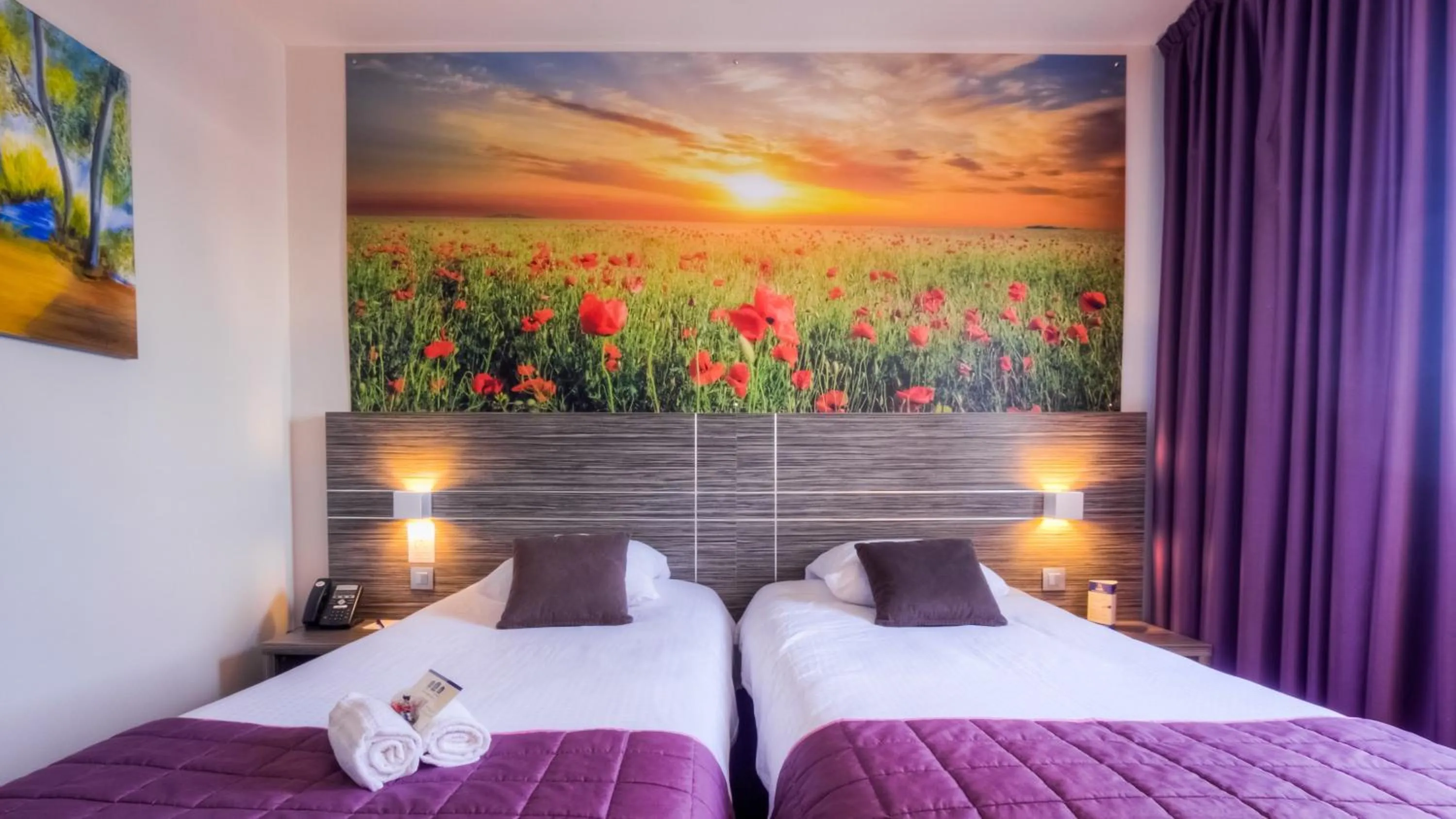 Bedroom, Bed in Hotel-Restaurant Horizon Ath-Lessines