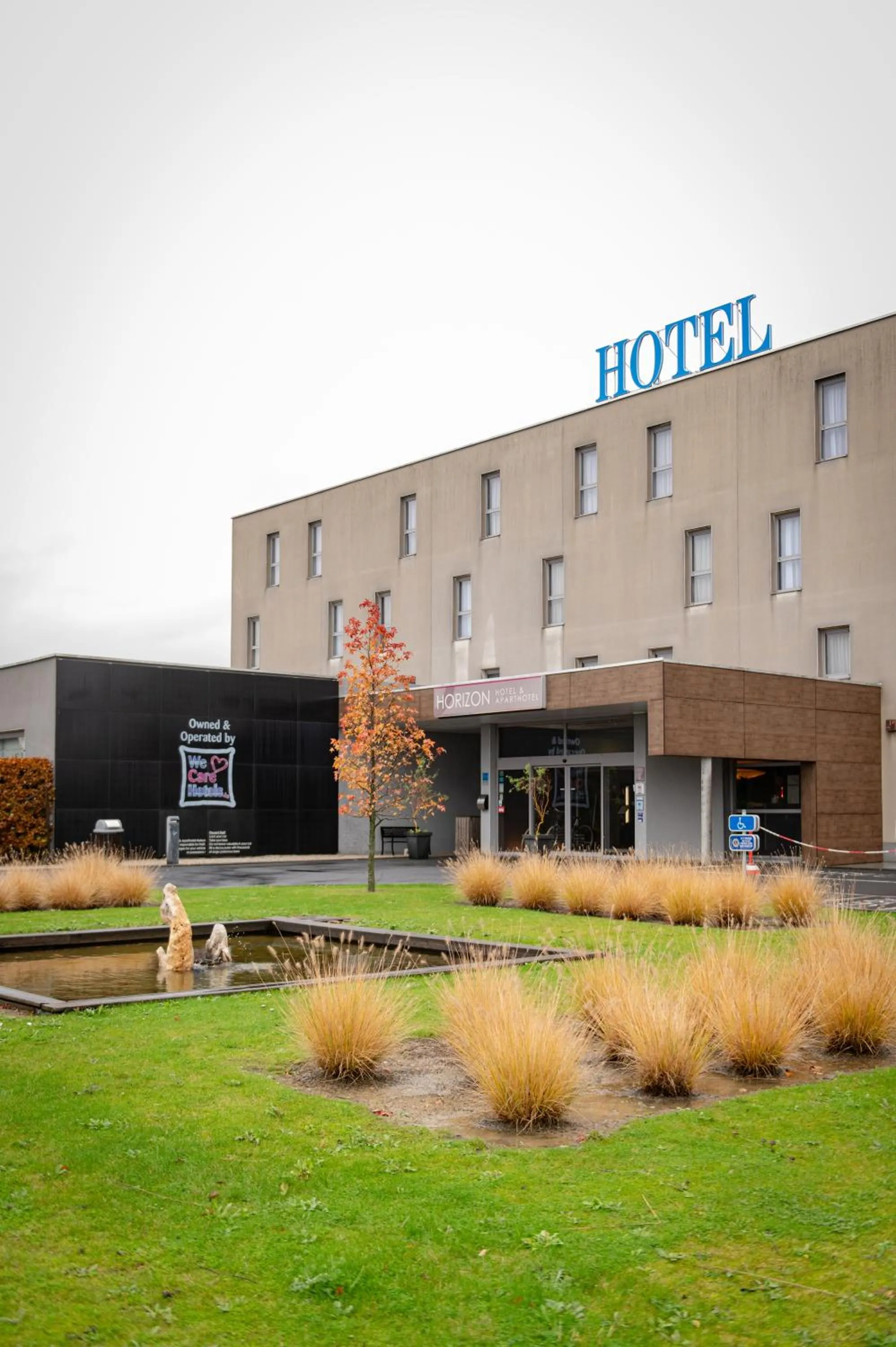 Property building in Hotel-Restaurant Horizon Ath-Lessines