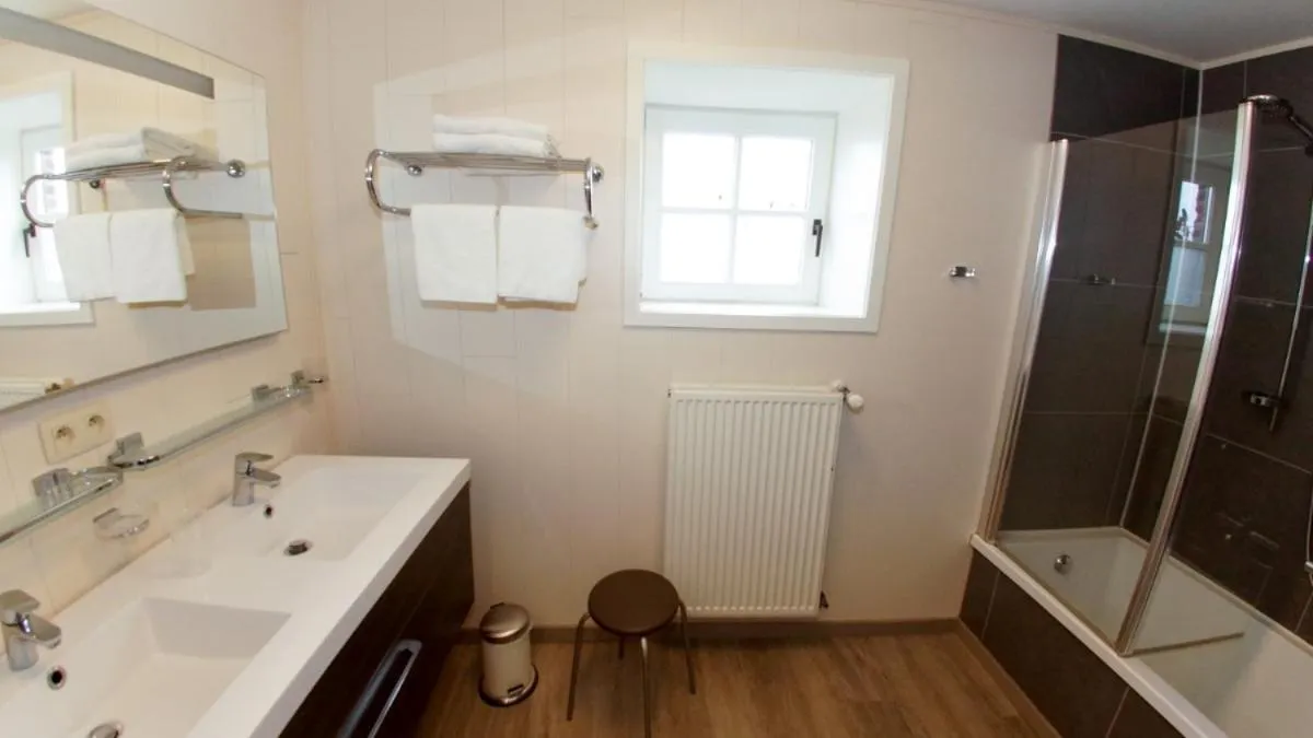 Bathroom in B&B Ter Gracht