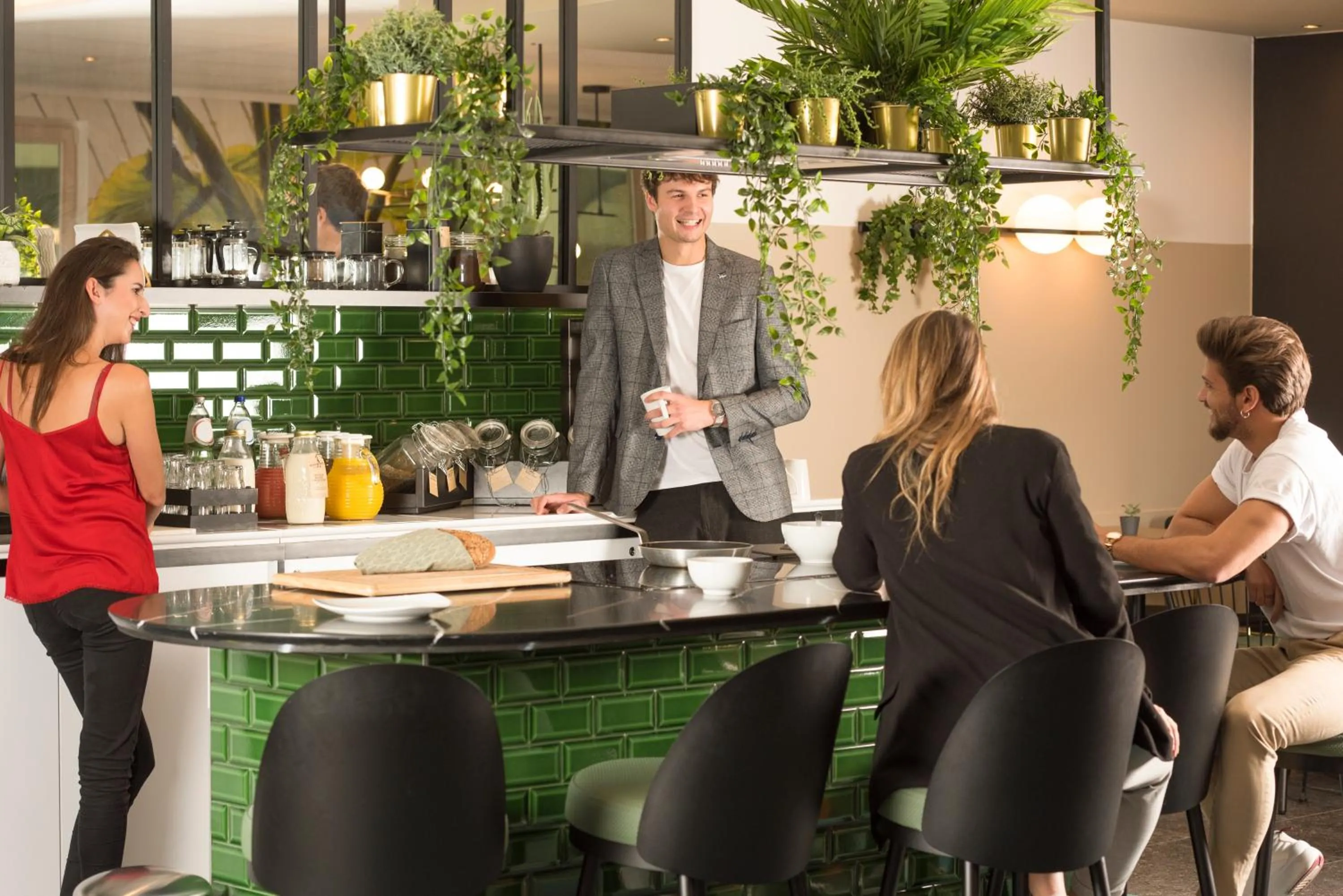 People in Aparthotel Adagio Brussels Grand Place