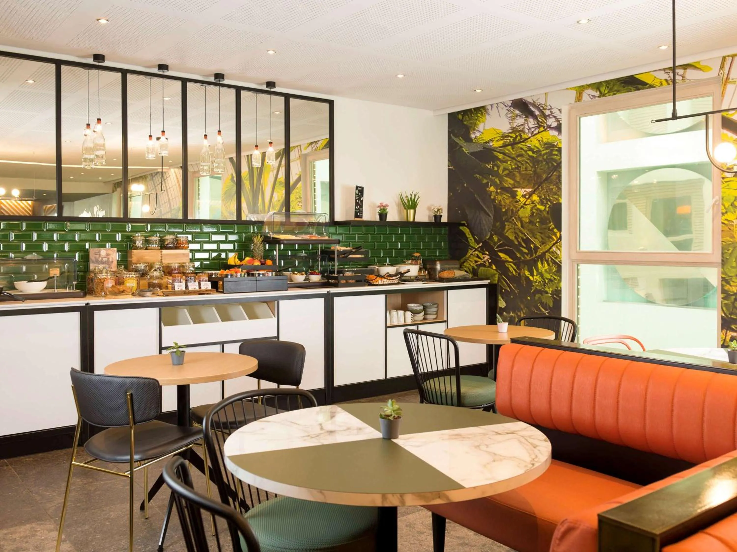 Restaurant/places to eat in Aparthotel Adagio Brussels Grand Place