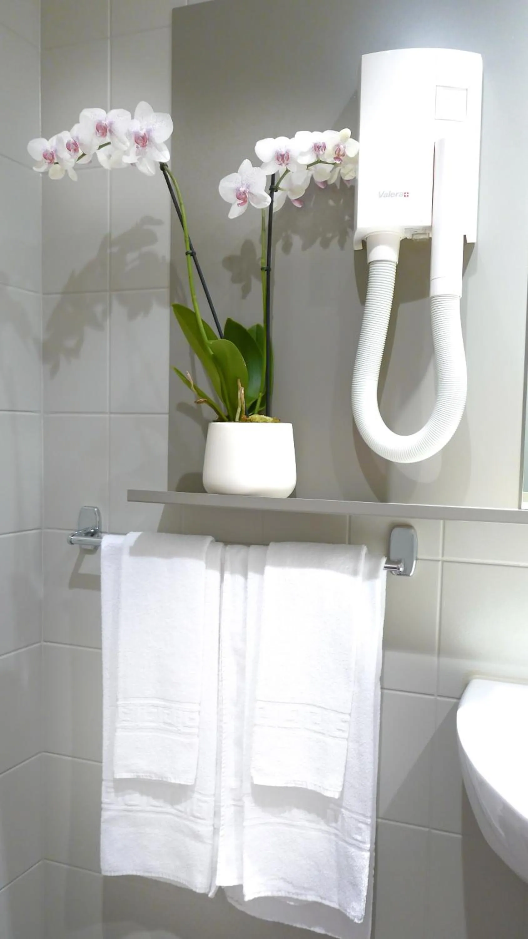 Bathroom in Atlas Hotel Brussels