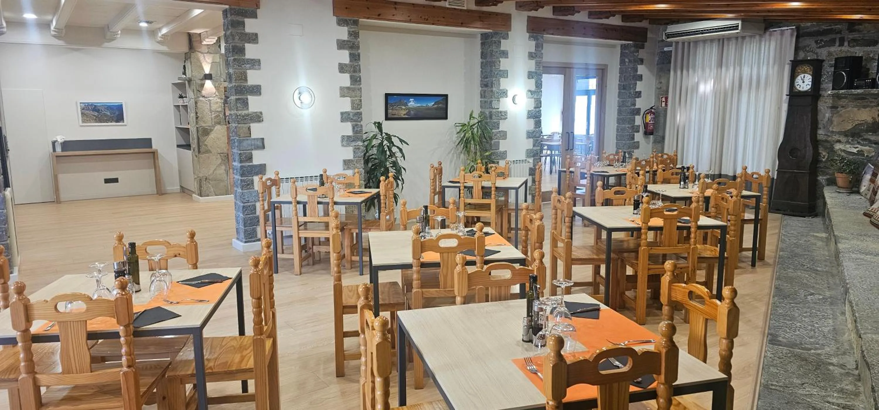 Restaurant/places to eat in Hotel Meson de L’Ainsa