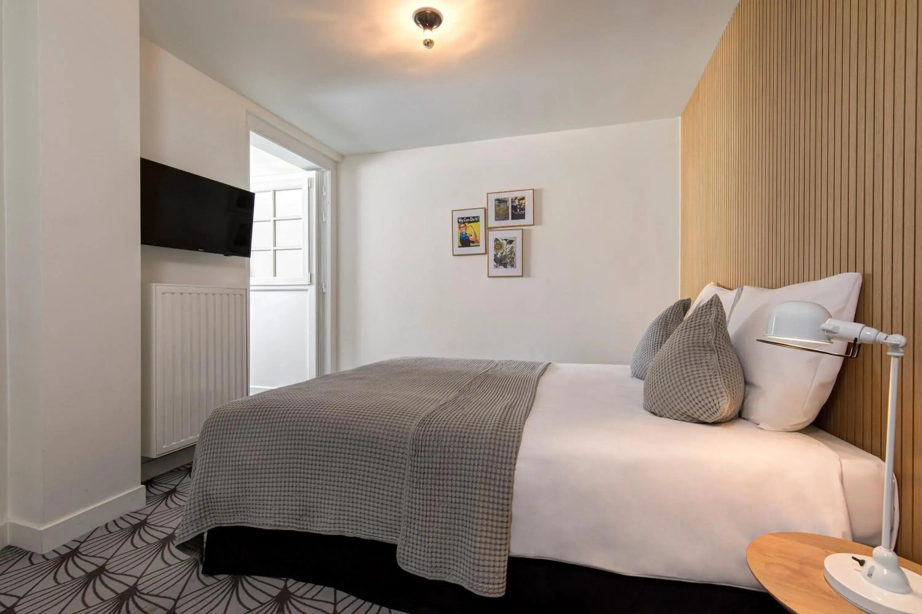 Family Room in Vintage Hotel Brussels Family Room in Vintage Hotel Brussels