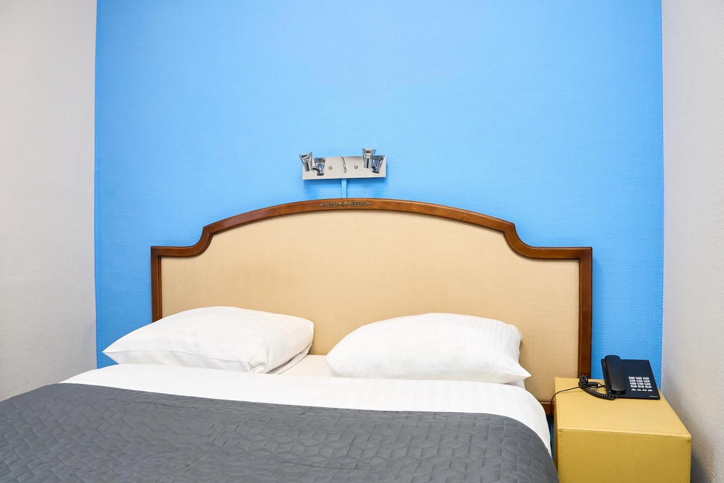 Bed in Hotel Derby MERODE