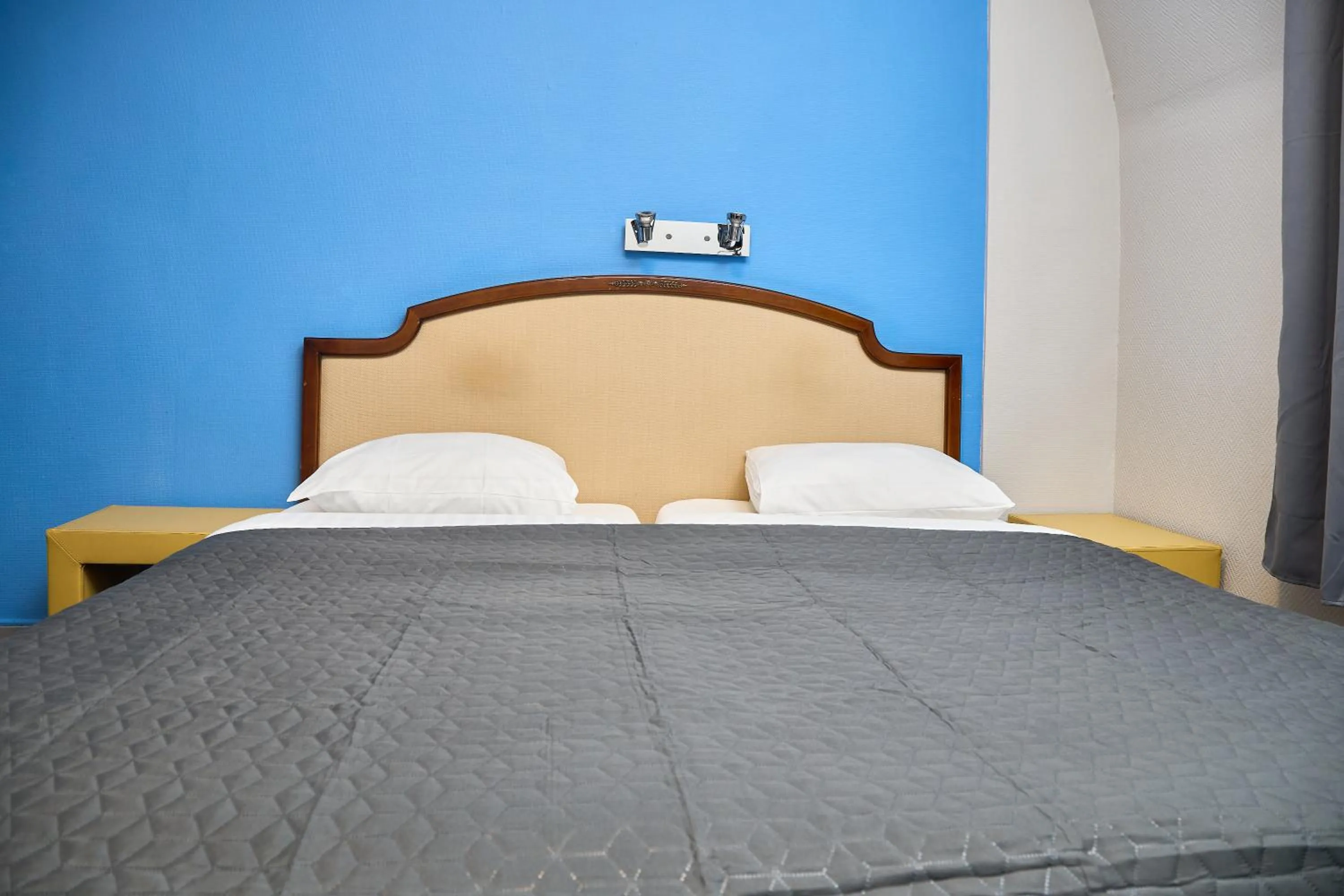 Bed in Hotel Derby MERODE