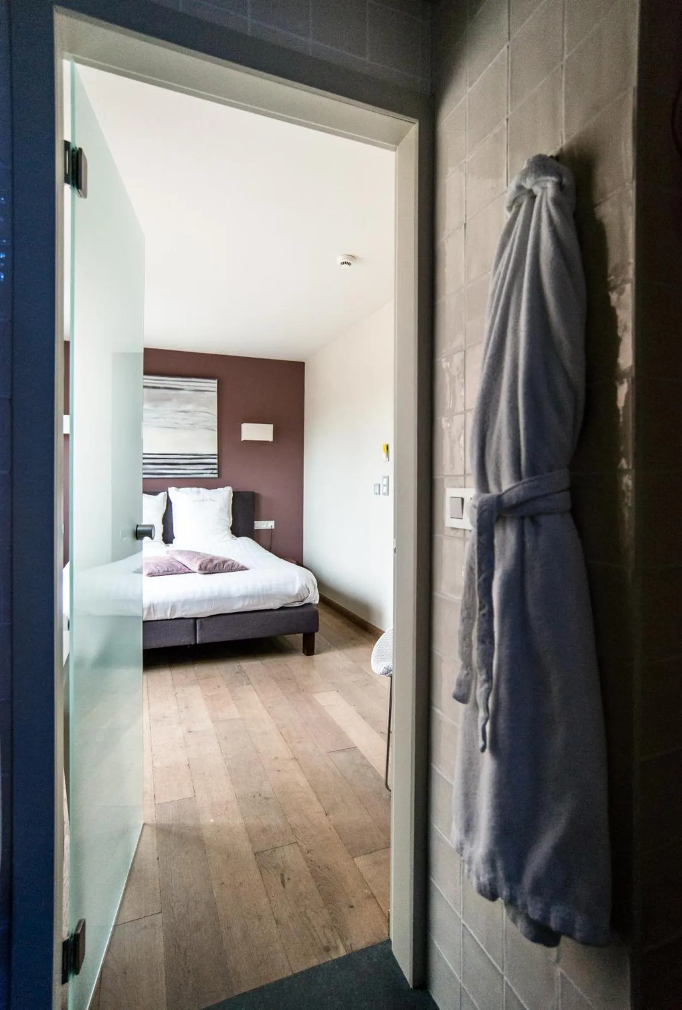 Bedroom, Bed in Hotel de la Paix