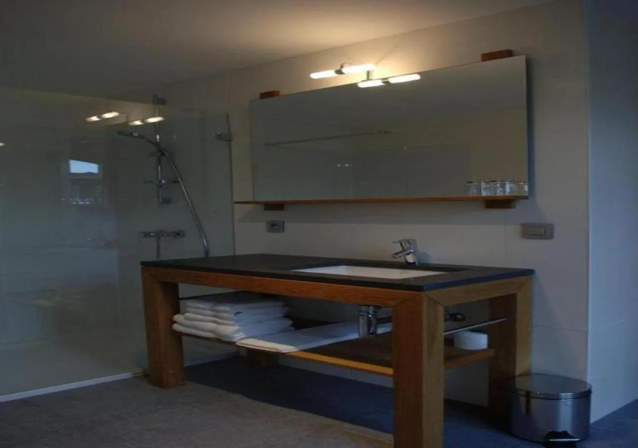 Bathroom in Hostellerie De Biek