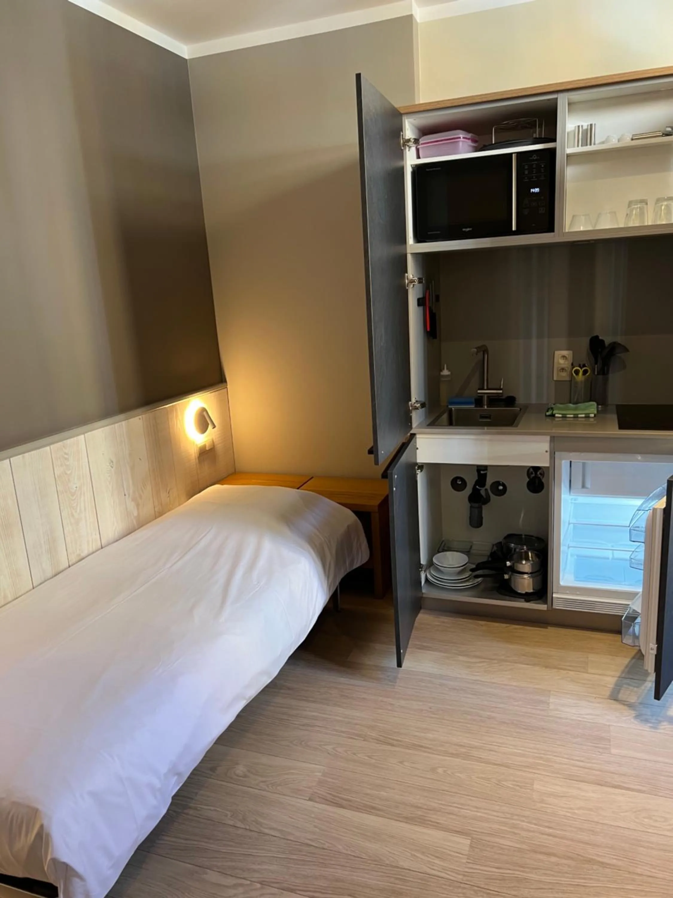 Boardhousing
