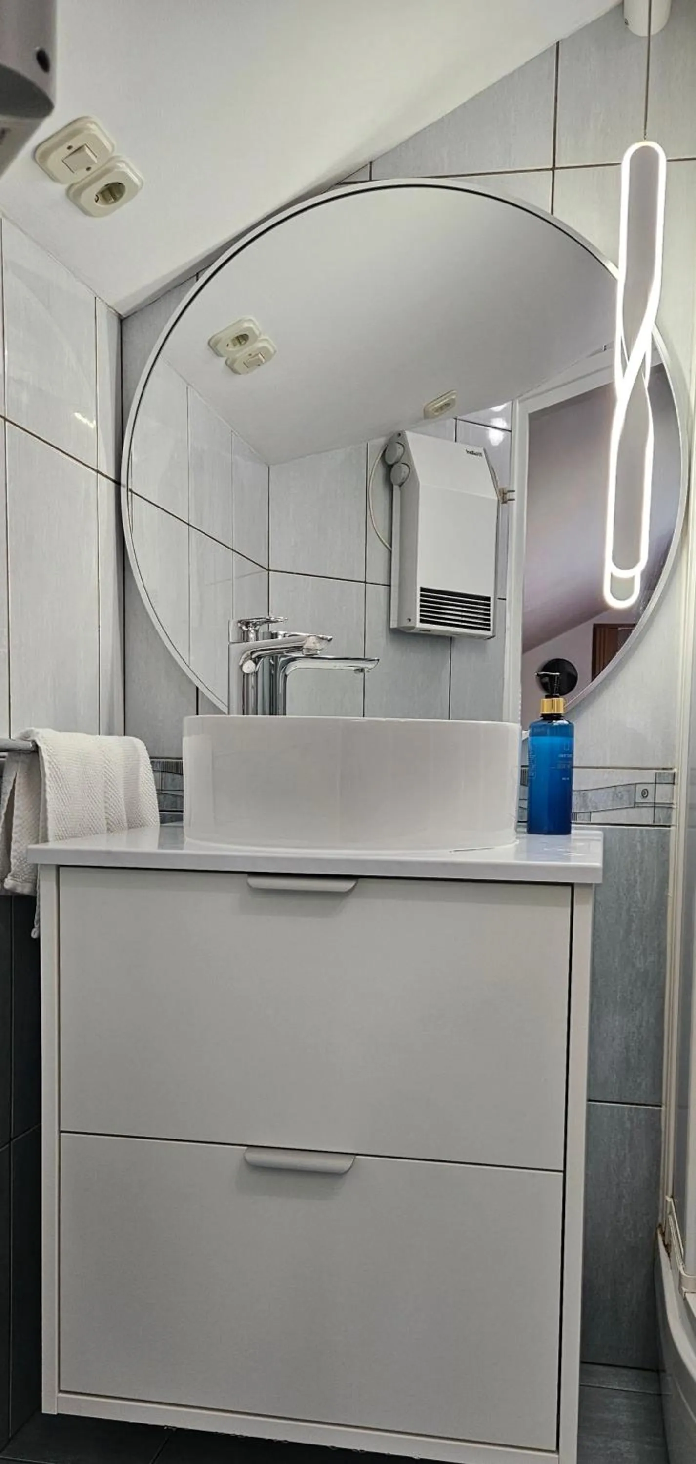 Lovely attic apartman-Melani