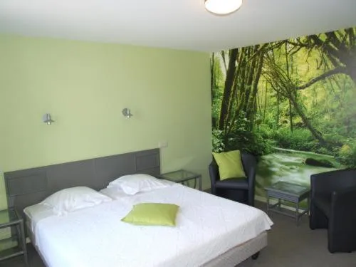 Bed in Well'in Hotel