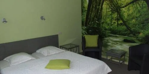 Bed in Well'in Hotel