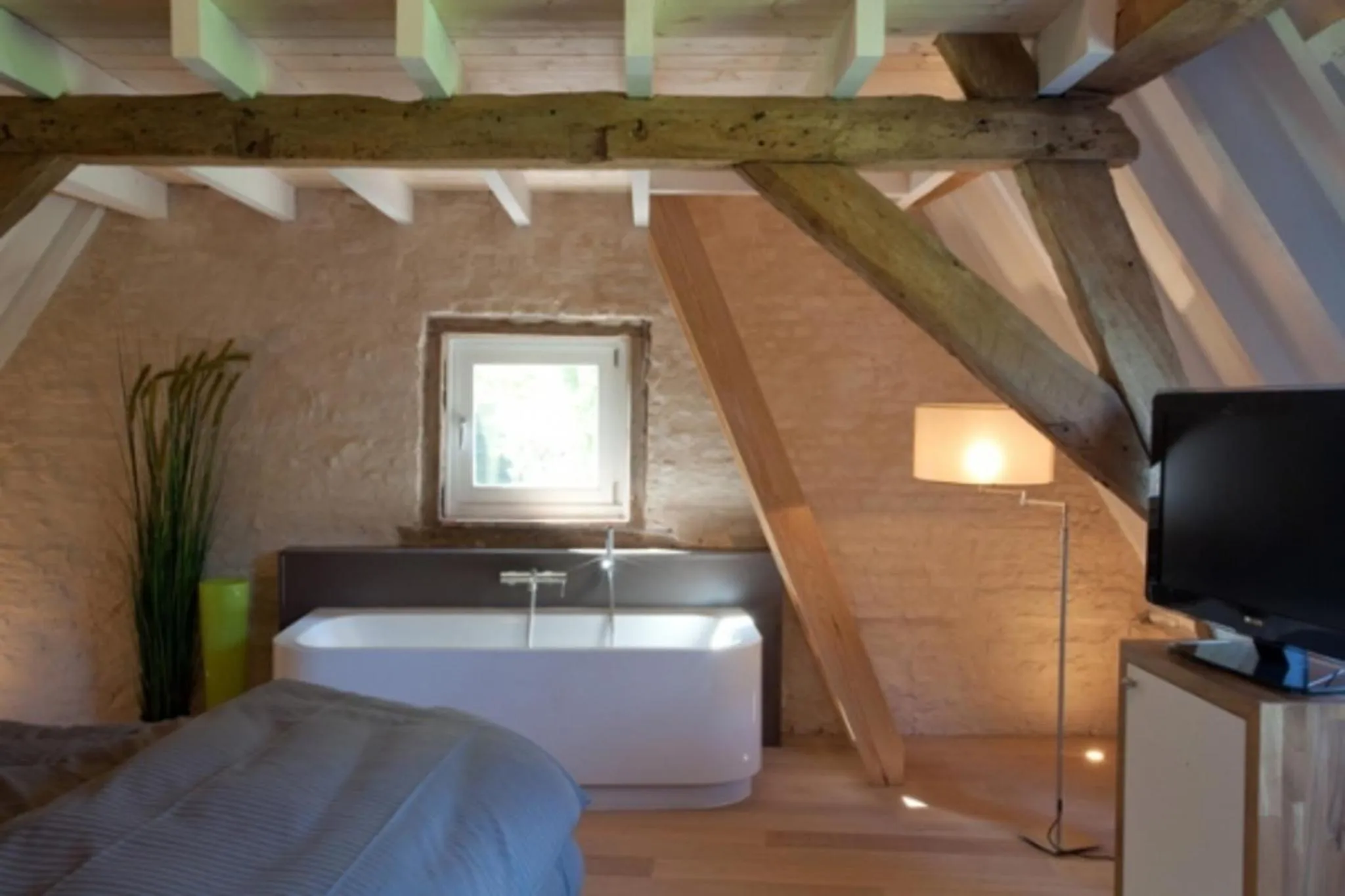 Bathroom, Bed in Hostellerie Hof Ter Doest