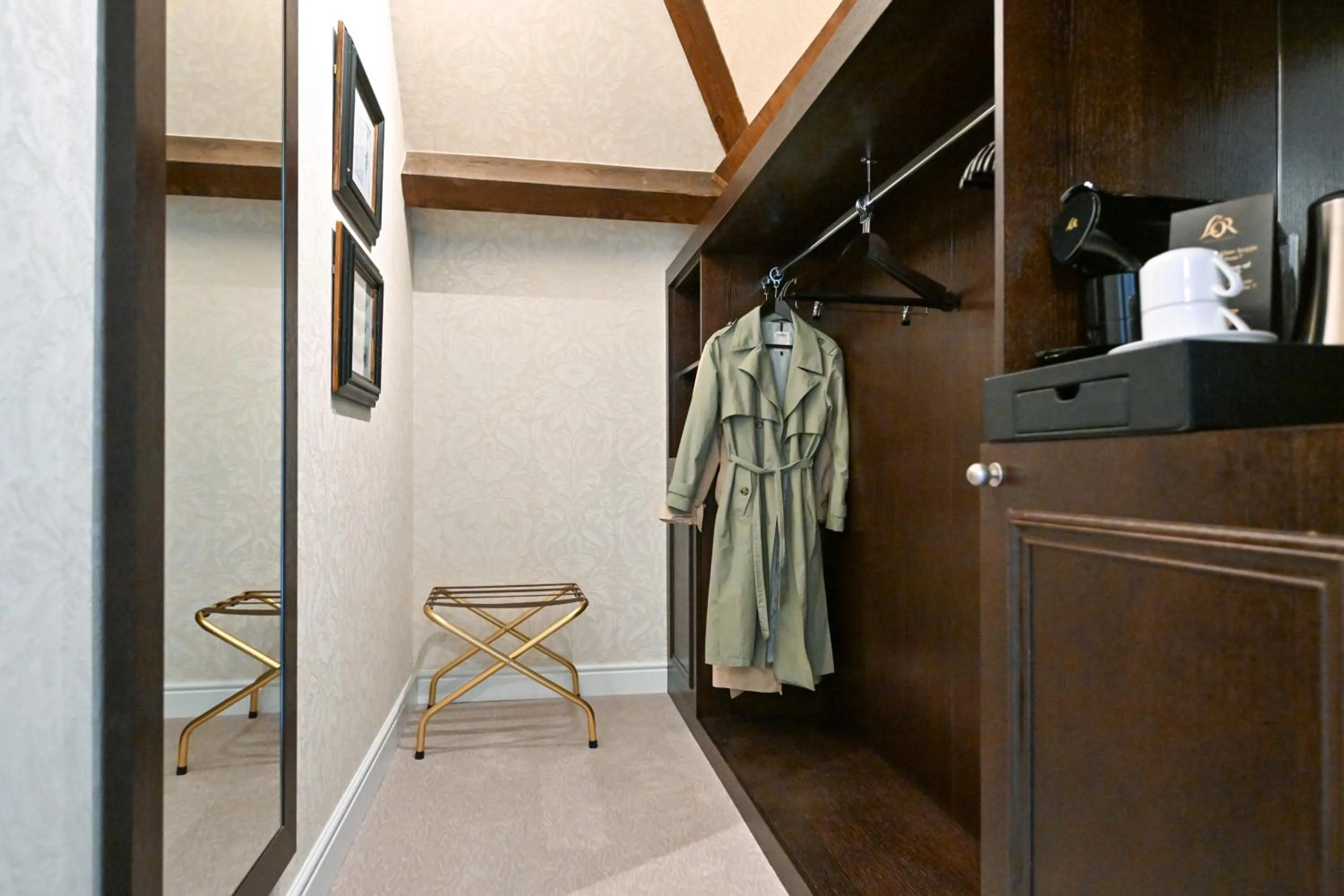 wardrobe in Grand Hotel Casselbergh