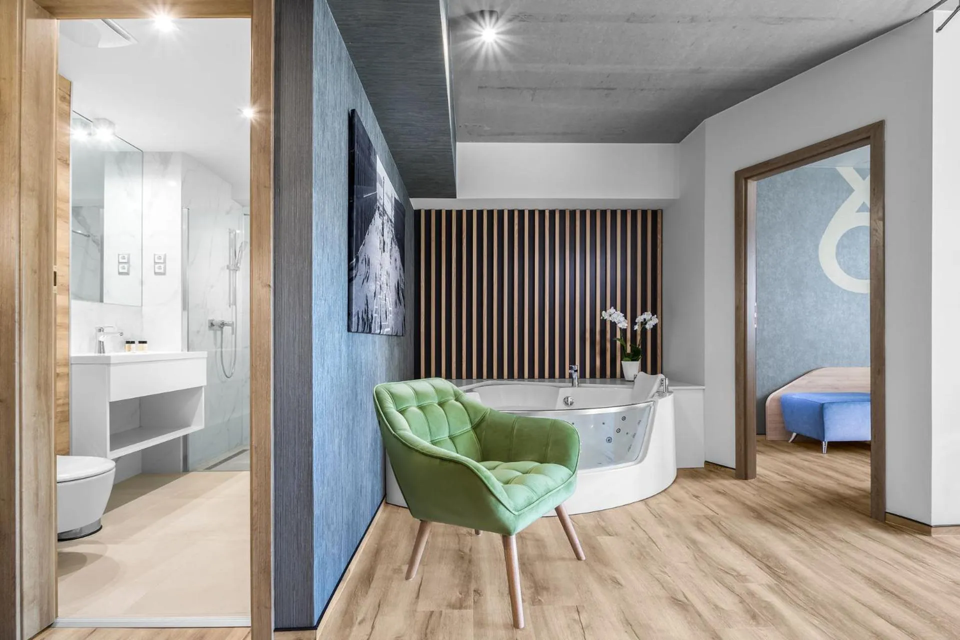 Living room, Bed in Onyx Luxury