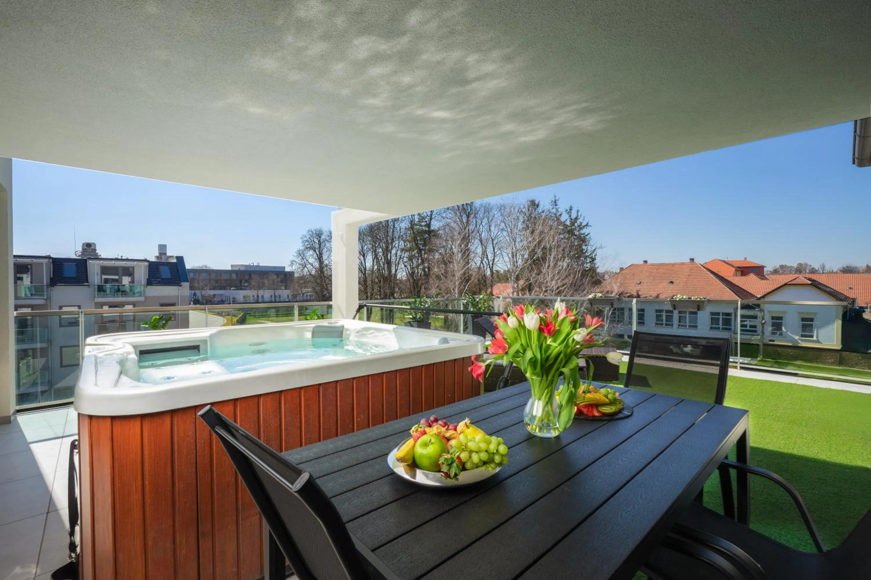 Balcony/Terrace in Onyx Luxury
