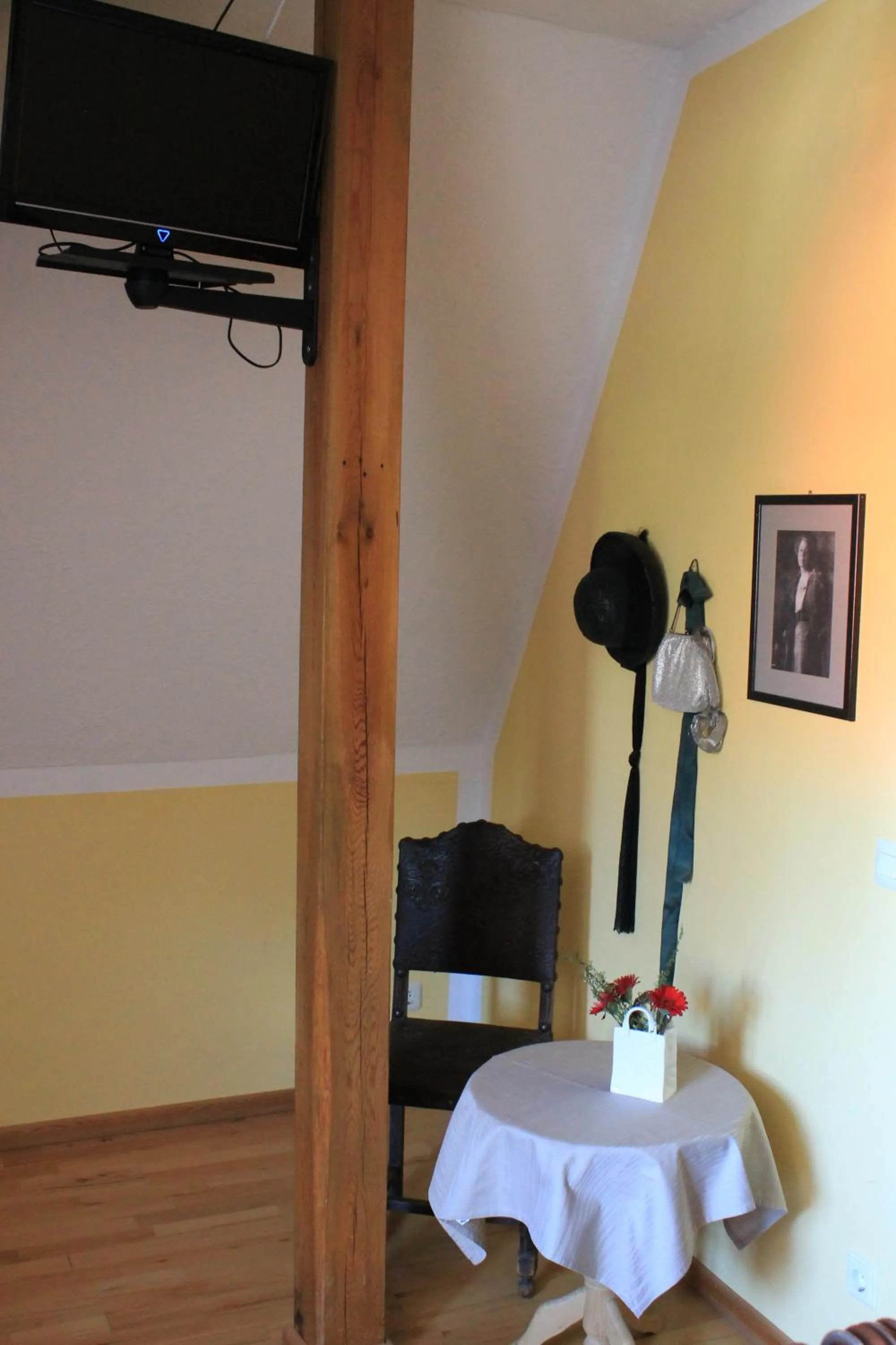 Photo of the whole room in Landhotel Kahrmühle