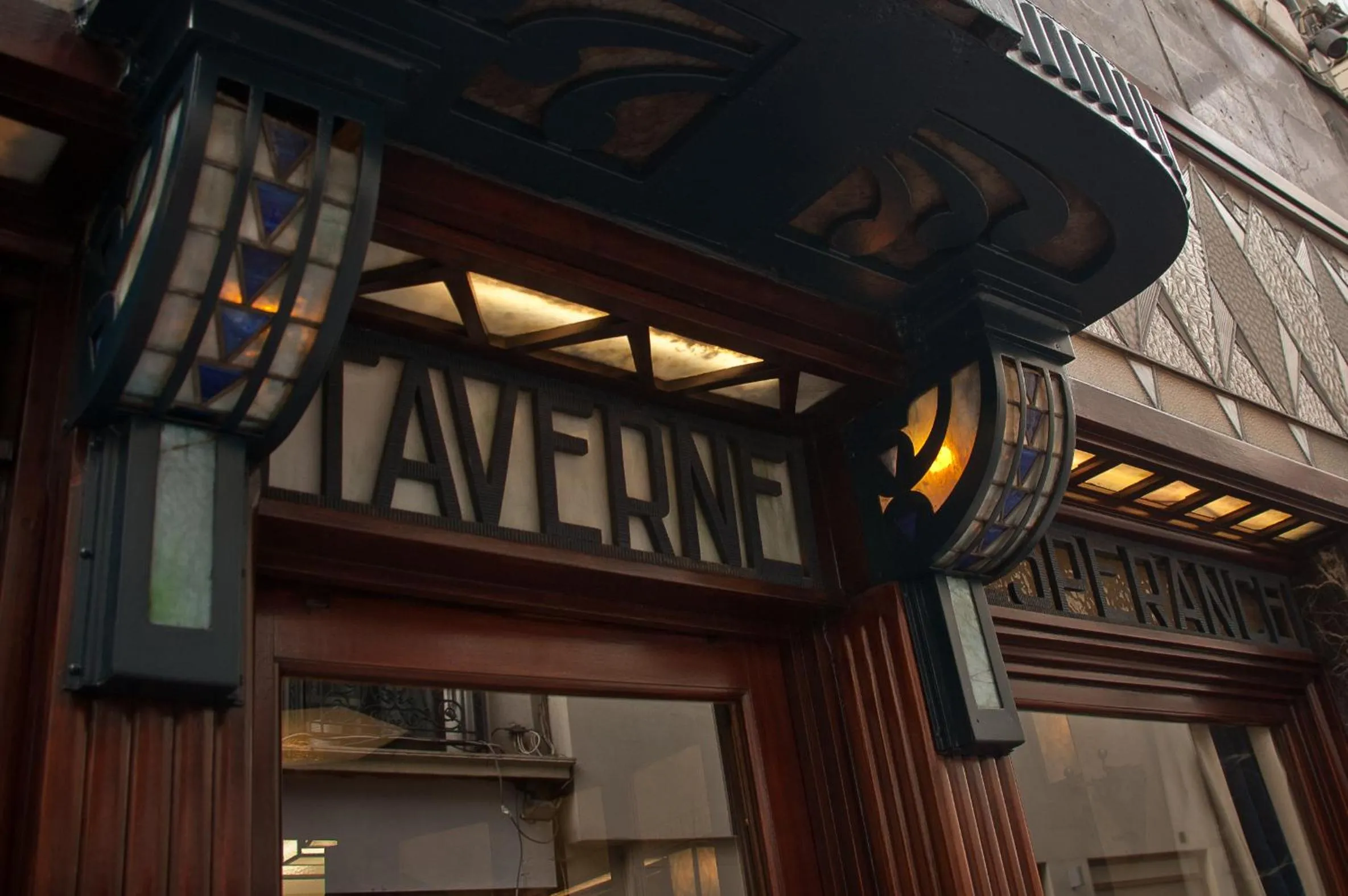 Decorative detail in Hotel Esperance