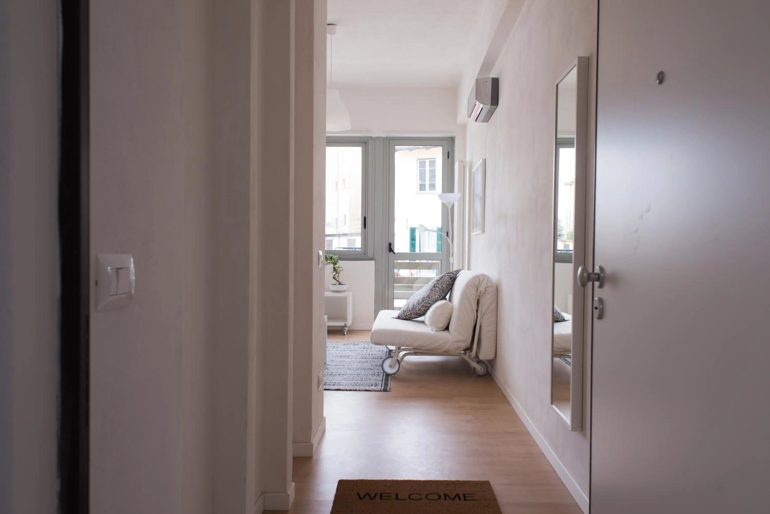 Photo of the whole room in Levante Residence