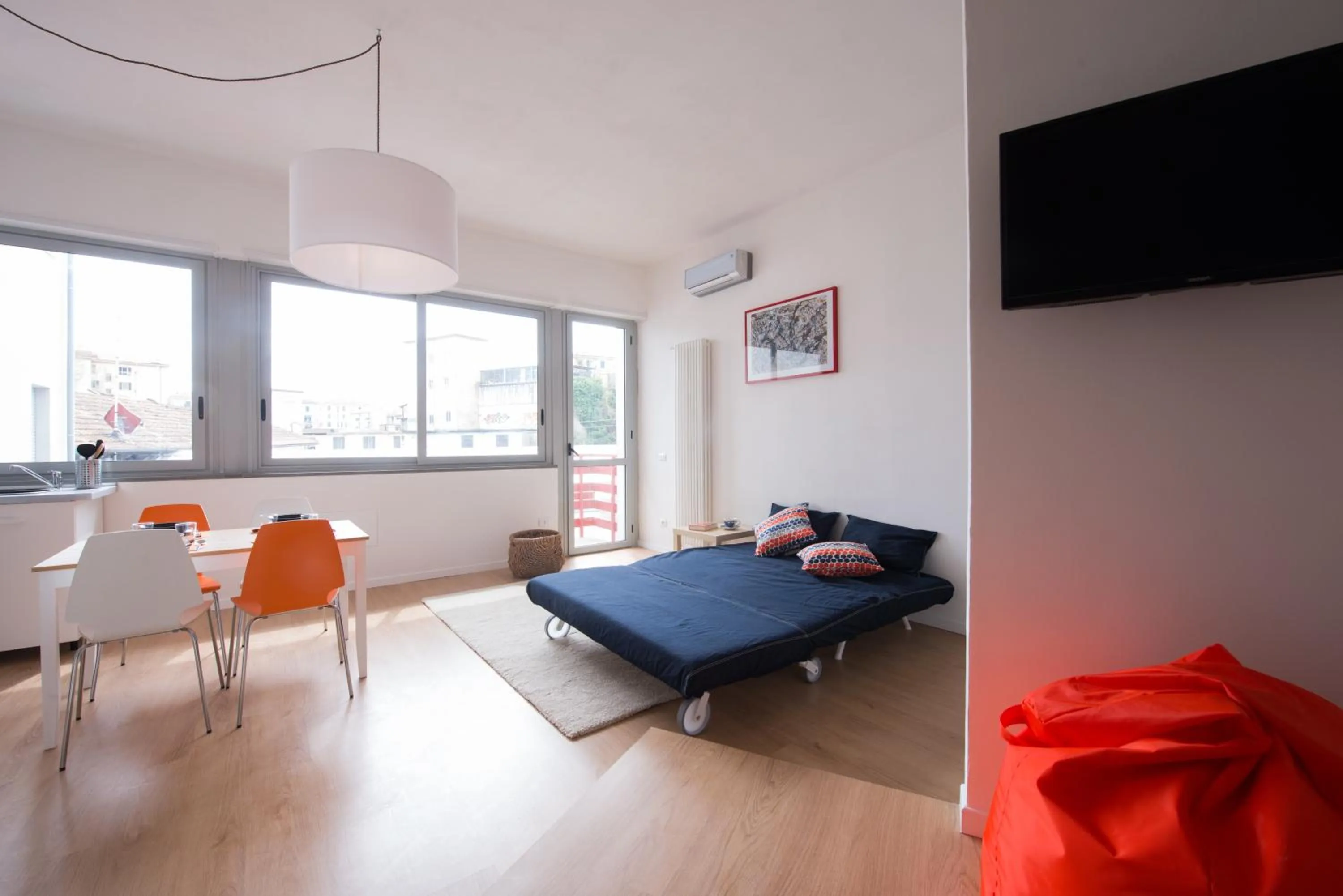 Bed in Levante Residence