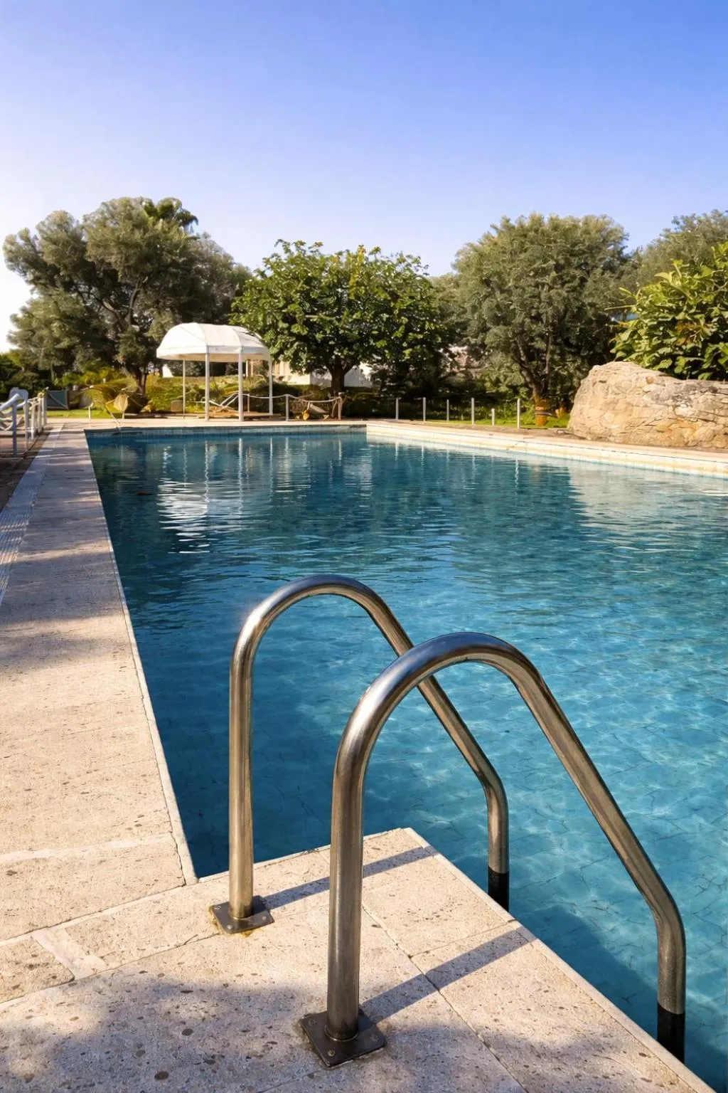 Day in Isola Charm B&B - Pool & Nature Stay