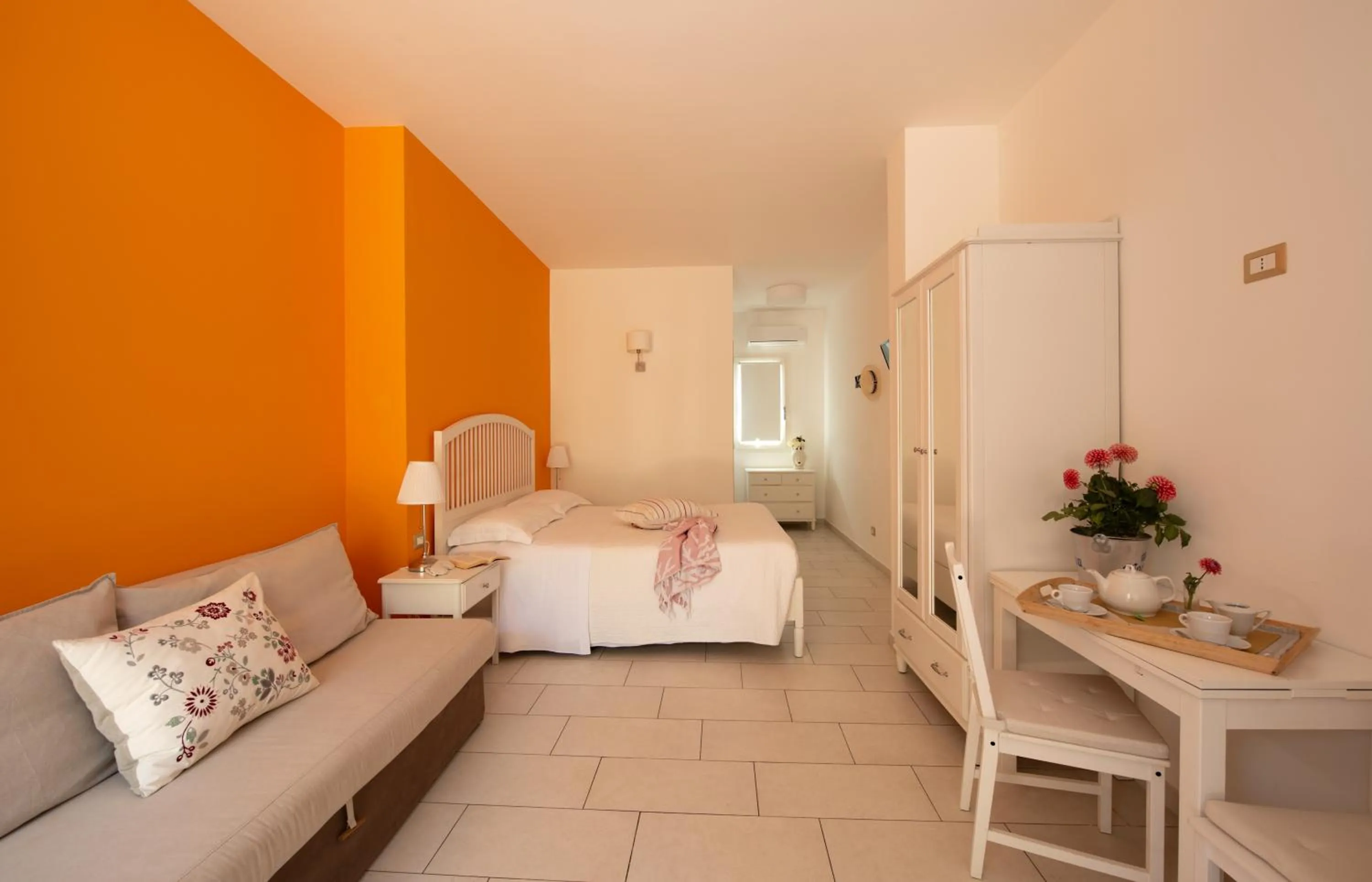 Bed in Isola Charm B&B - Pool & Nature Stay