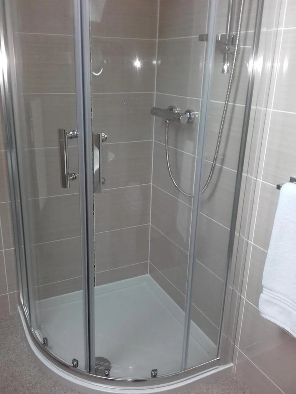 Shower in Eastdale Bed and Breakfast