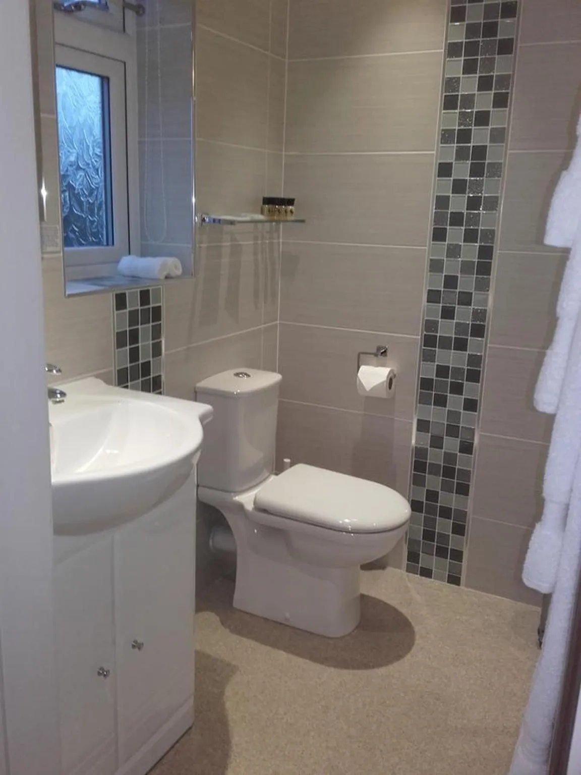 Toilet in Eastdale Bed and Breakfast