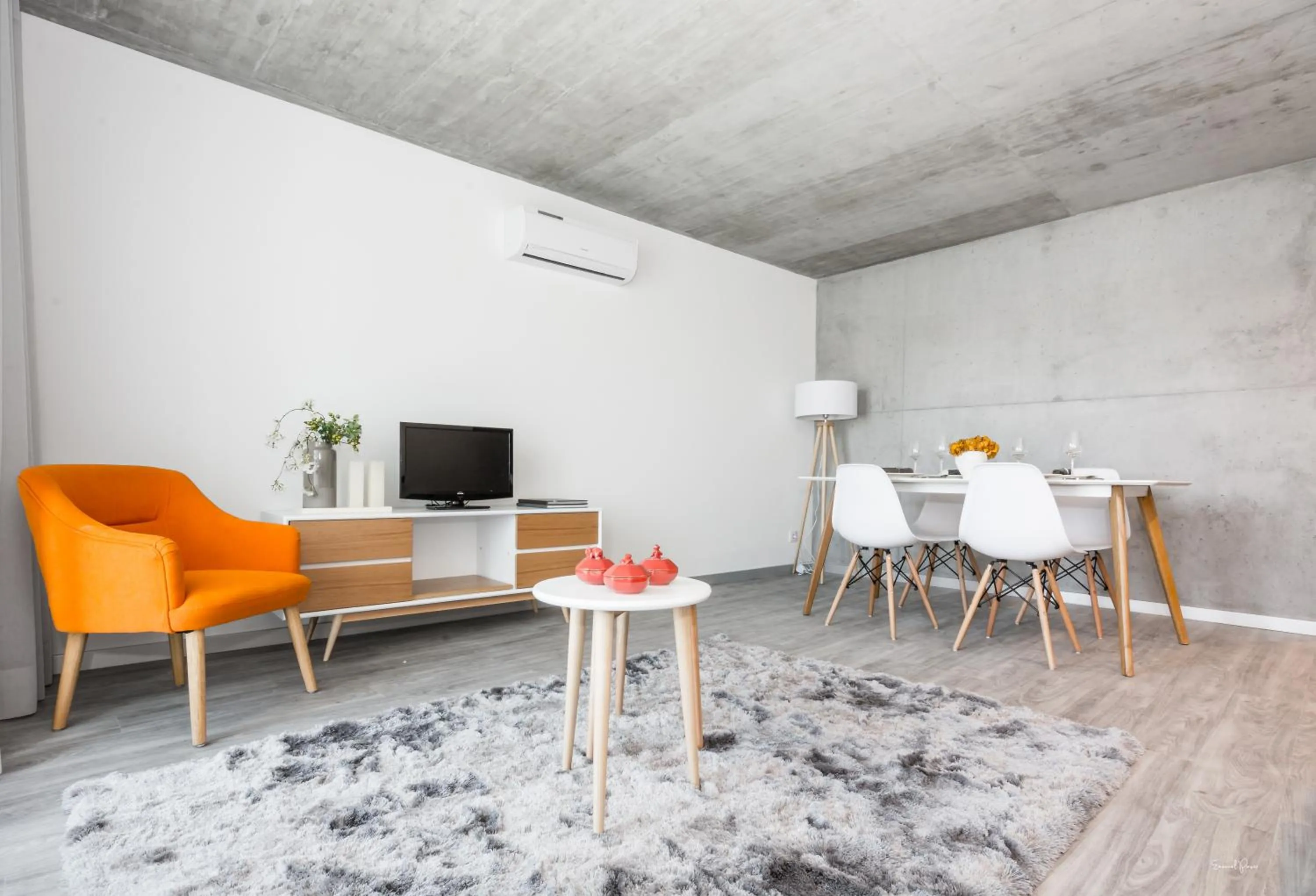 Communal lounge/ TV room in Innapartments - São Gonçalinho