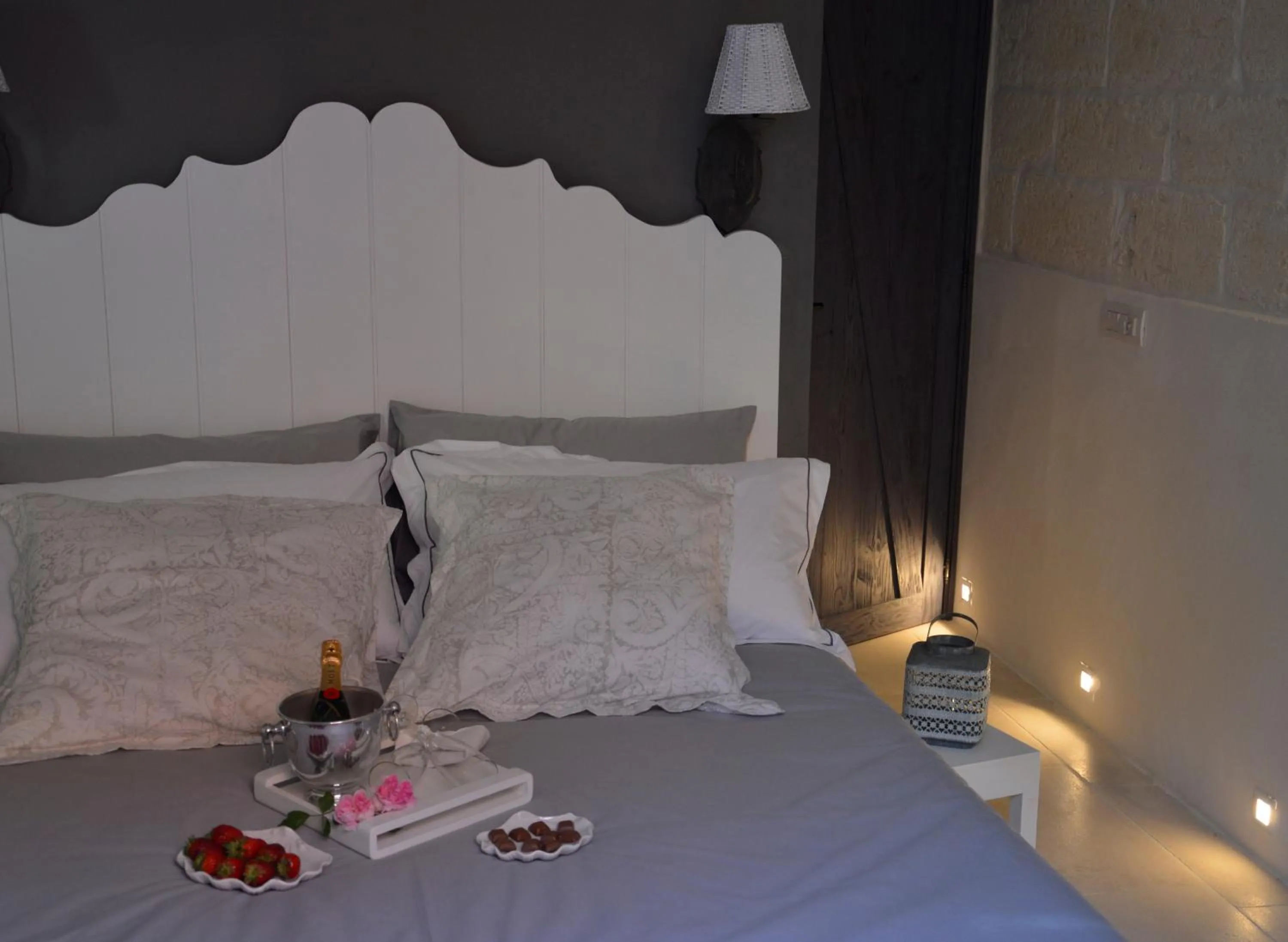 Bed in Marè Rooms Bari old town center