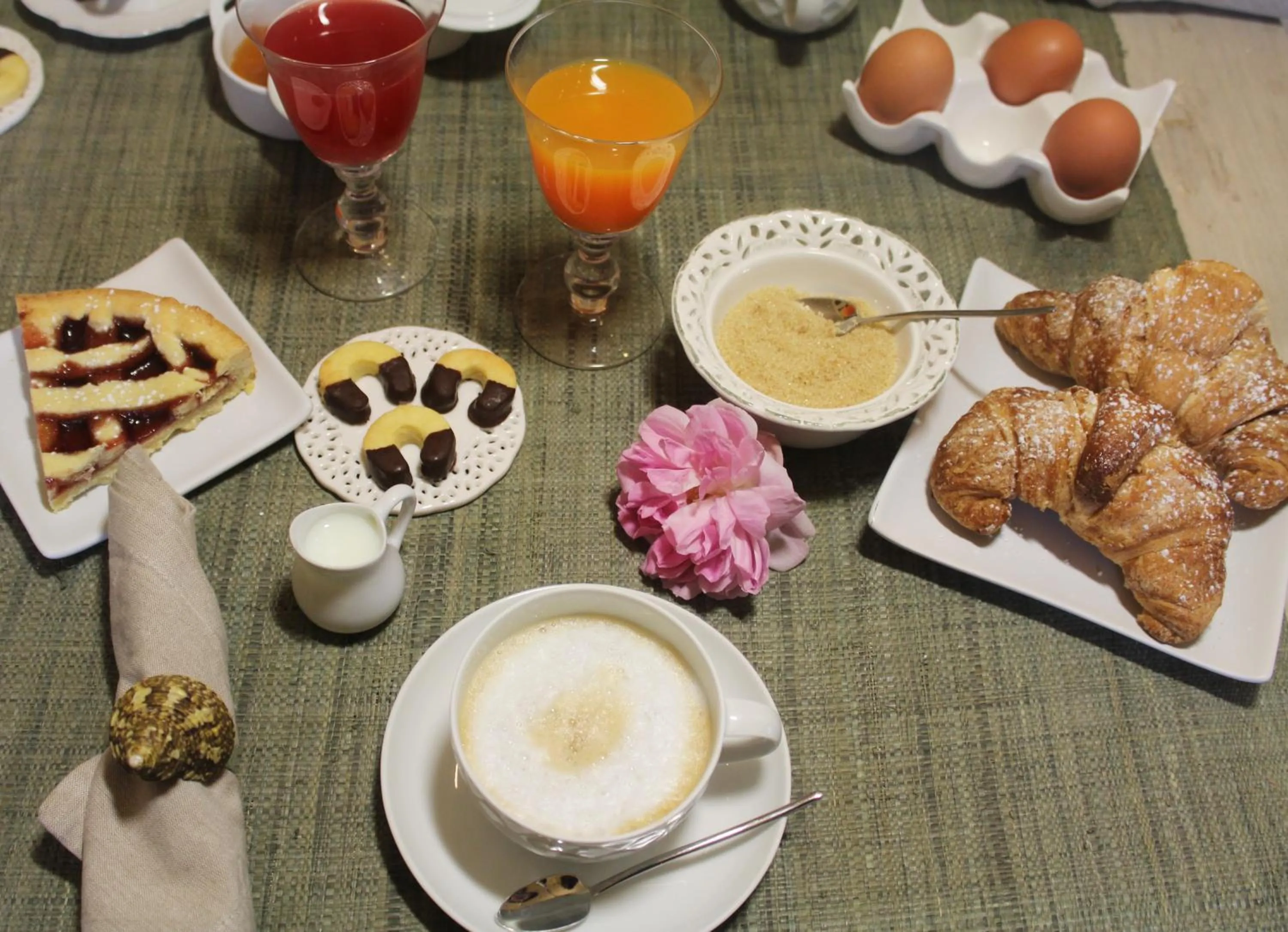 Breakfast in Marè Rooms Bari old town center