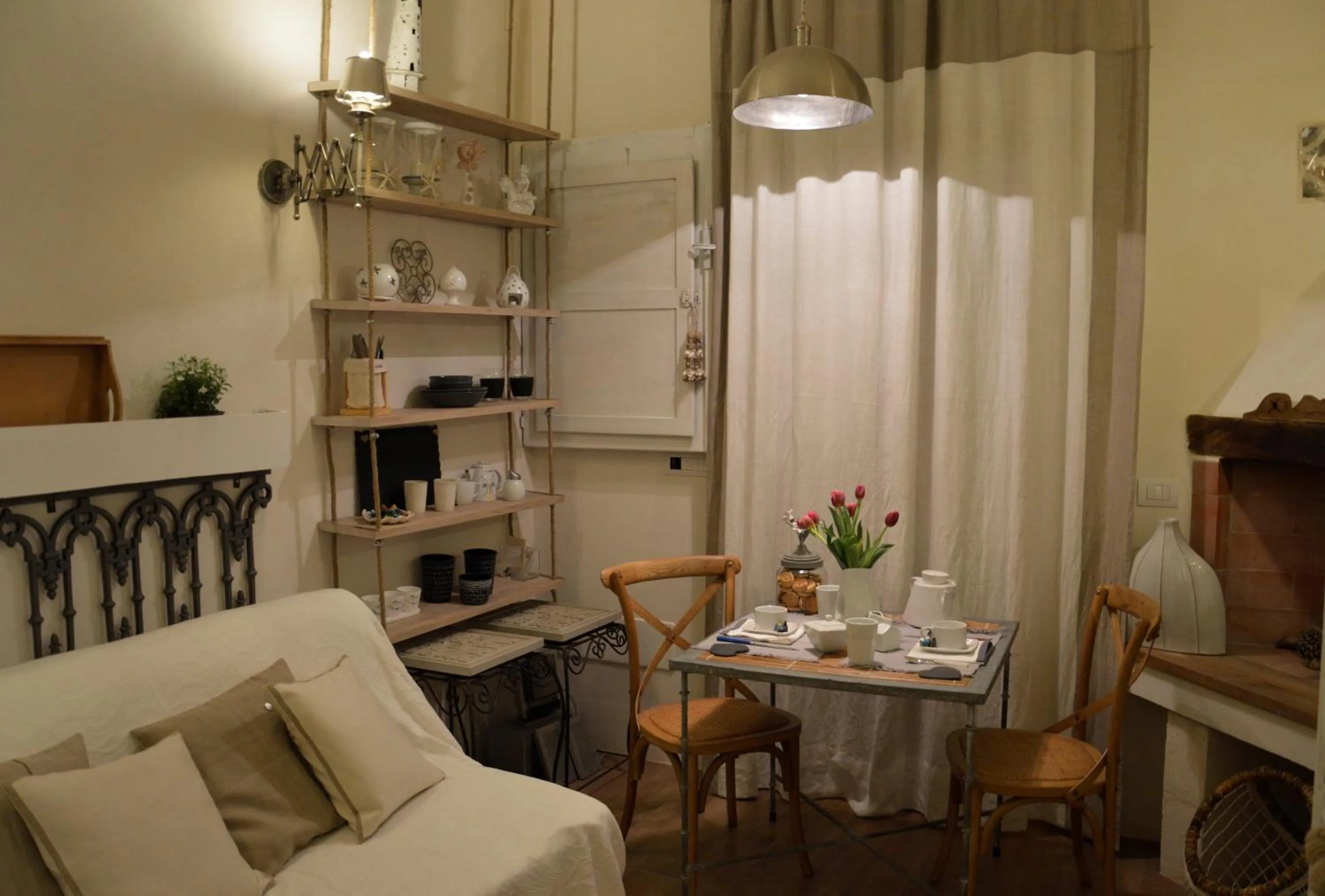 Living room in Marè Rooms Bari old town center