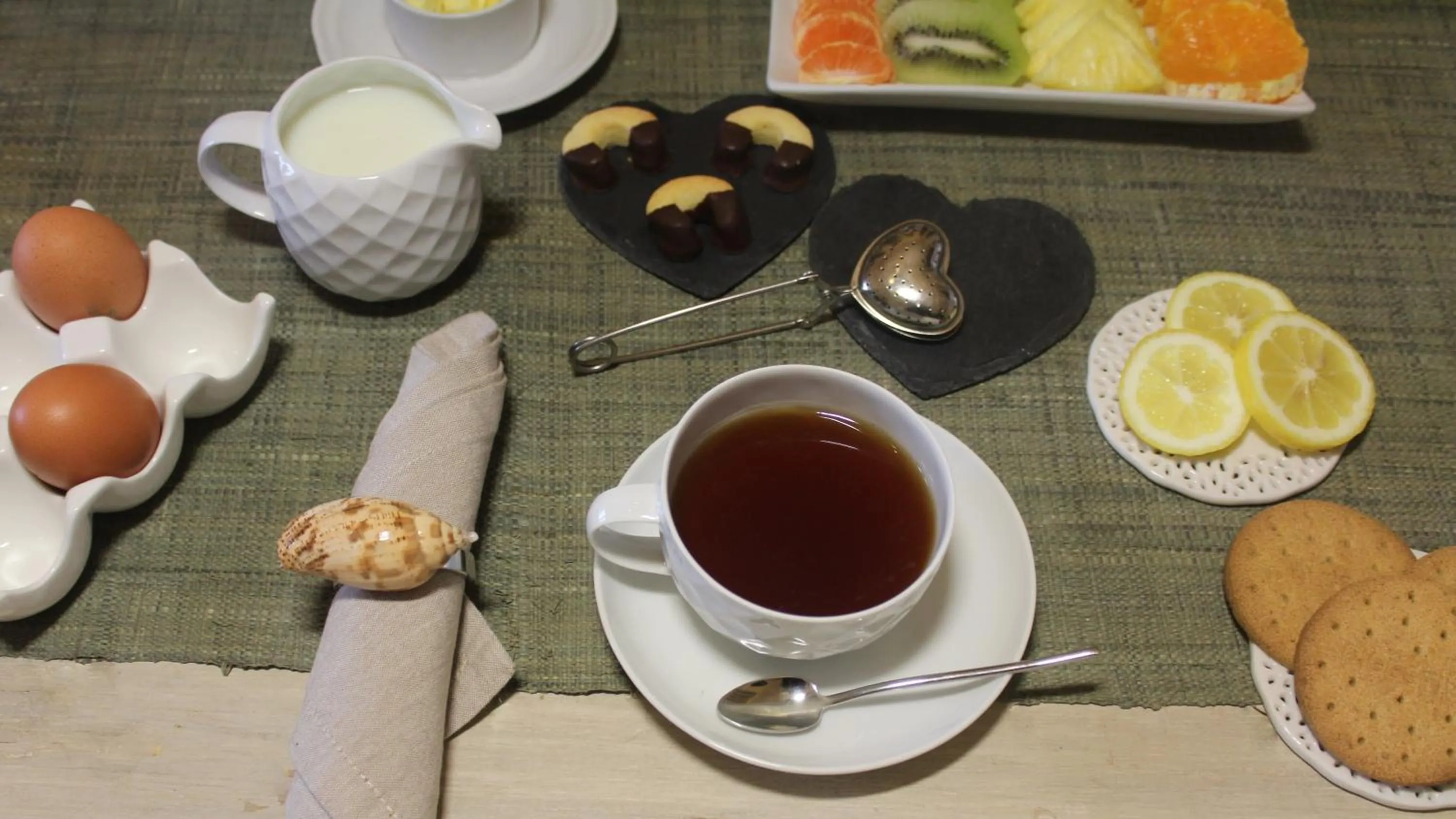 Breakfast in Marè Rooms Bari old town center