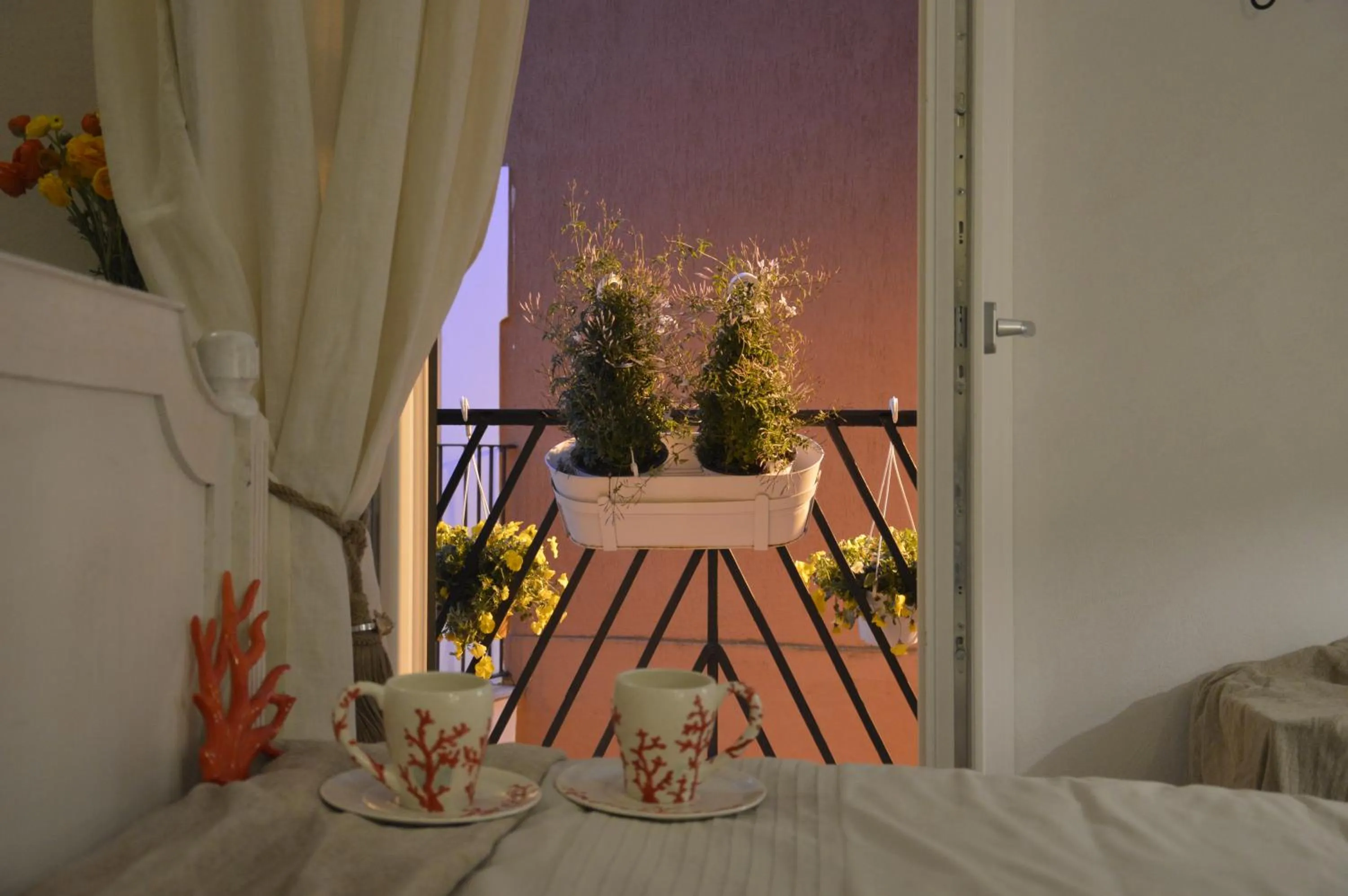 Bed in Marè Rooms Bari old town center