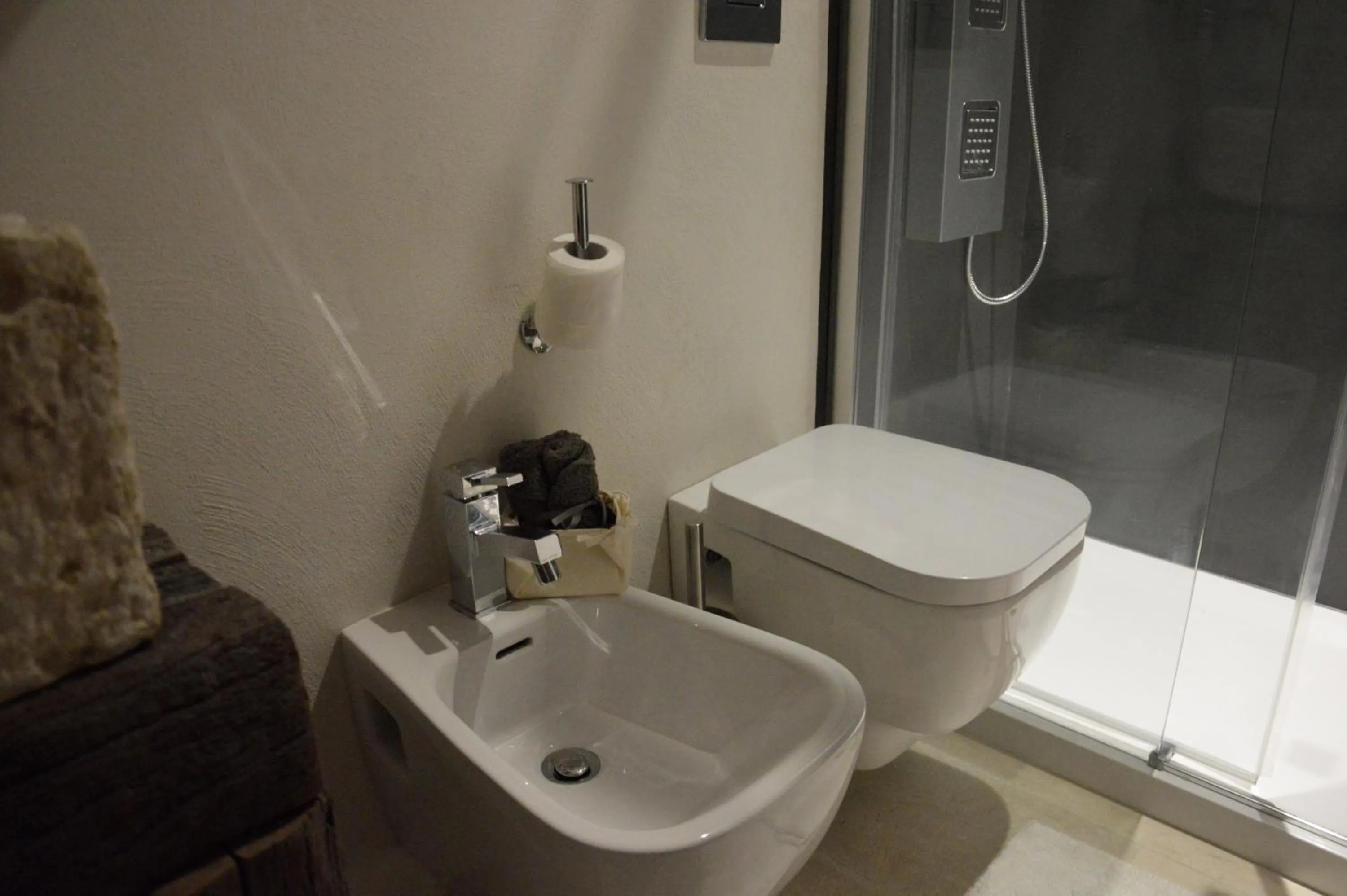 Toilet in Marè Rooms Bari old town center