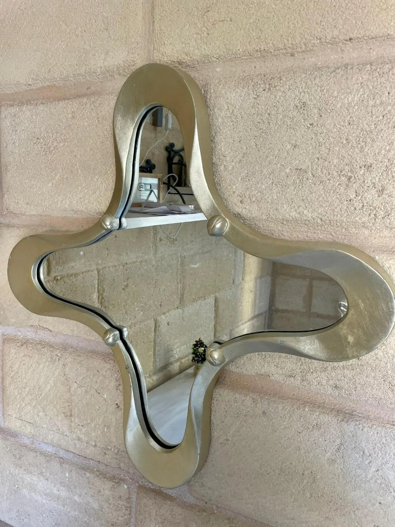 Decorative detail in Marè Rooms Bari old town center