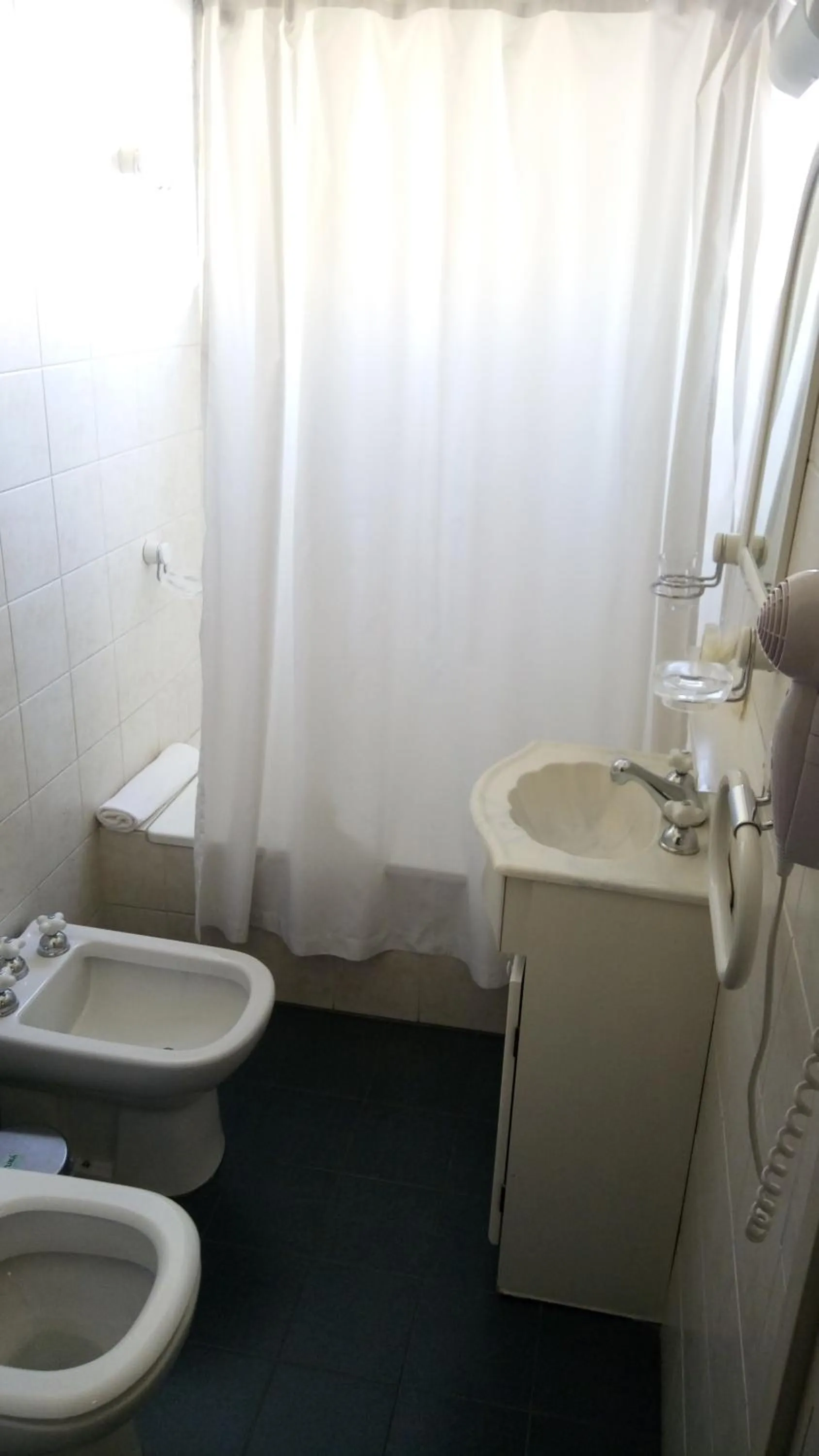 Bathroom in Estepa Hotel