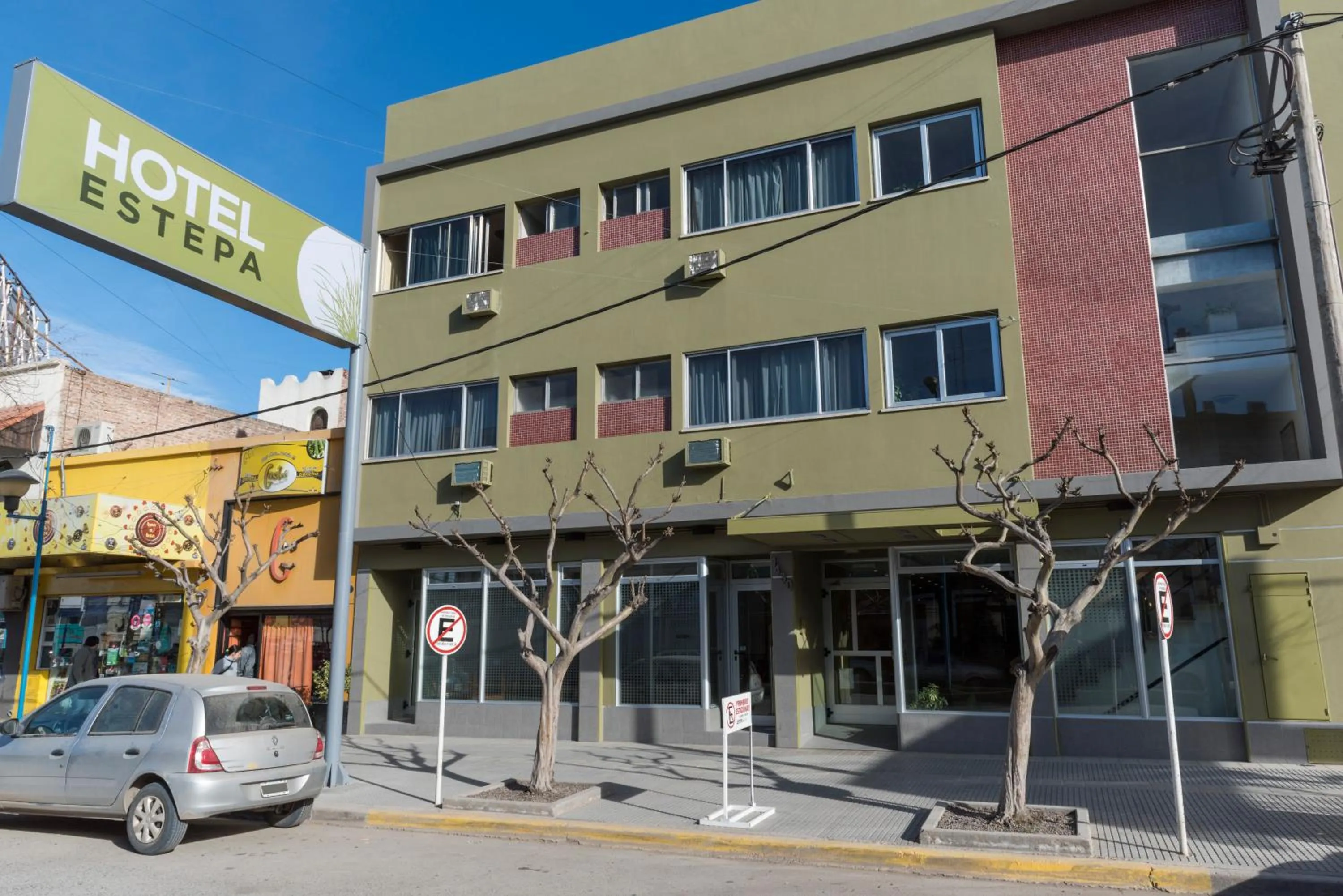 Facade/entrance in Estepa Hotel