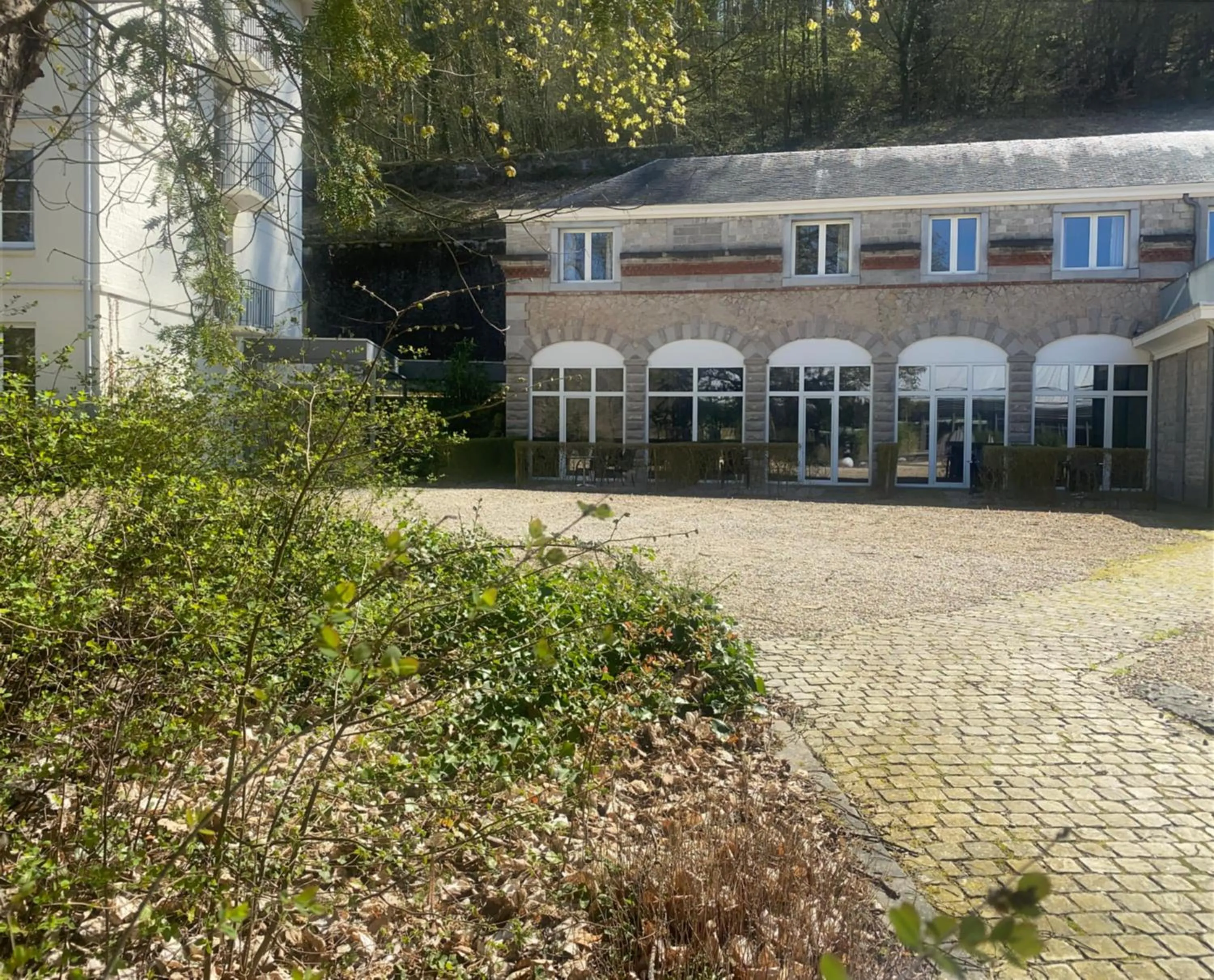 Property building in Castel de Pont-a-Lesse