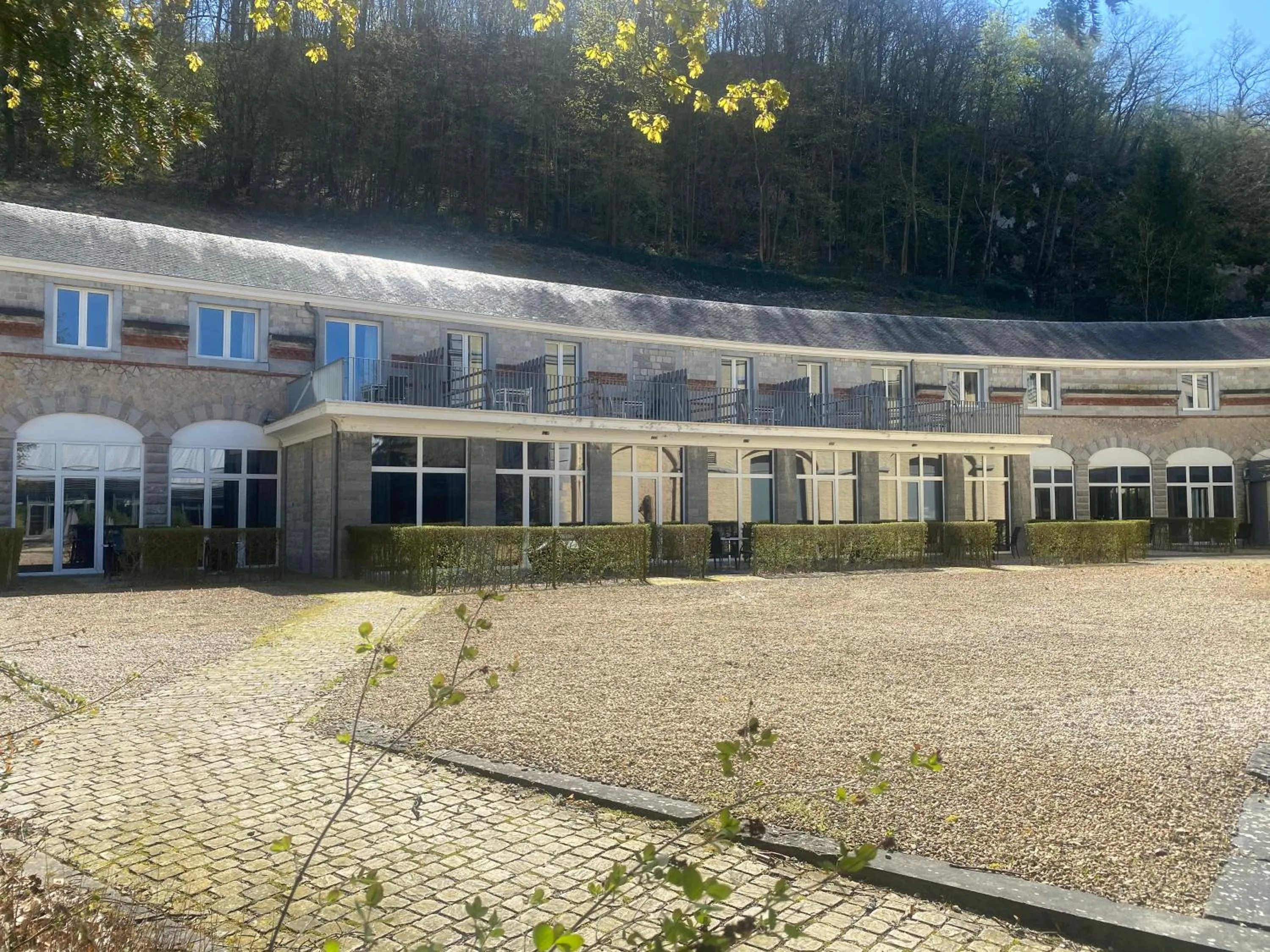 Property building in Castel de Pont-a-Lesse