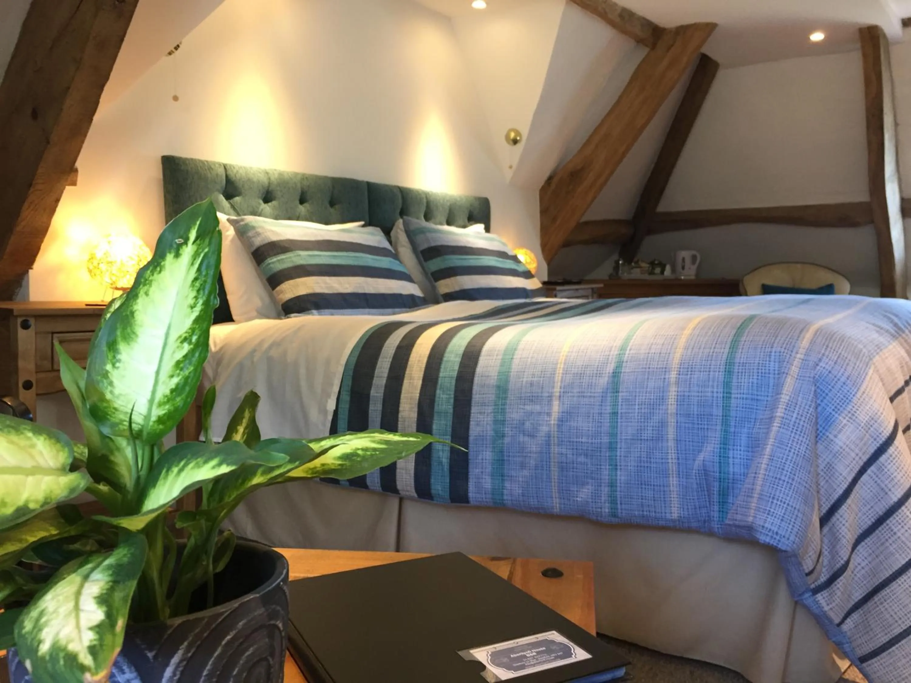 Bed in Aberllynfi Riverside Guest House