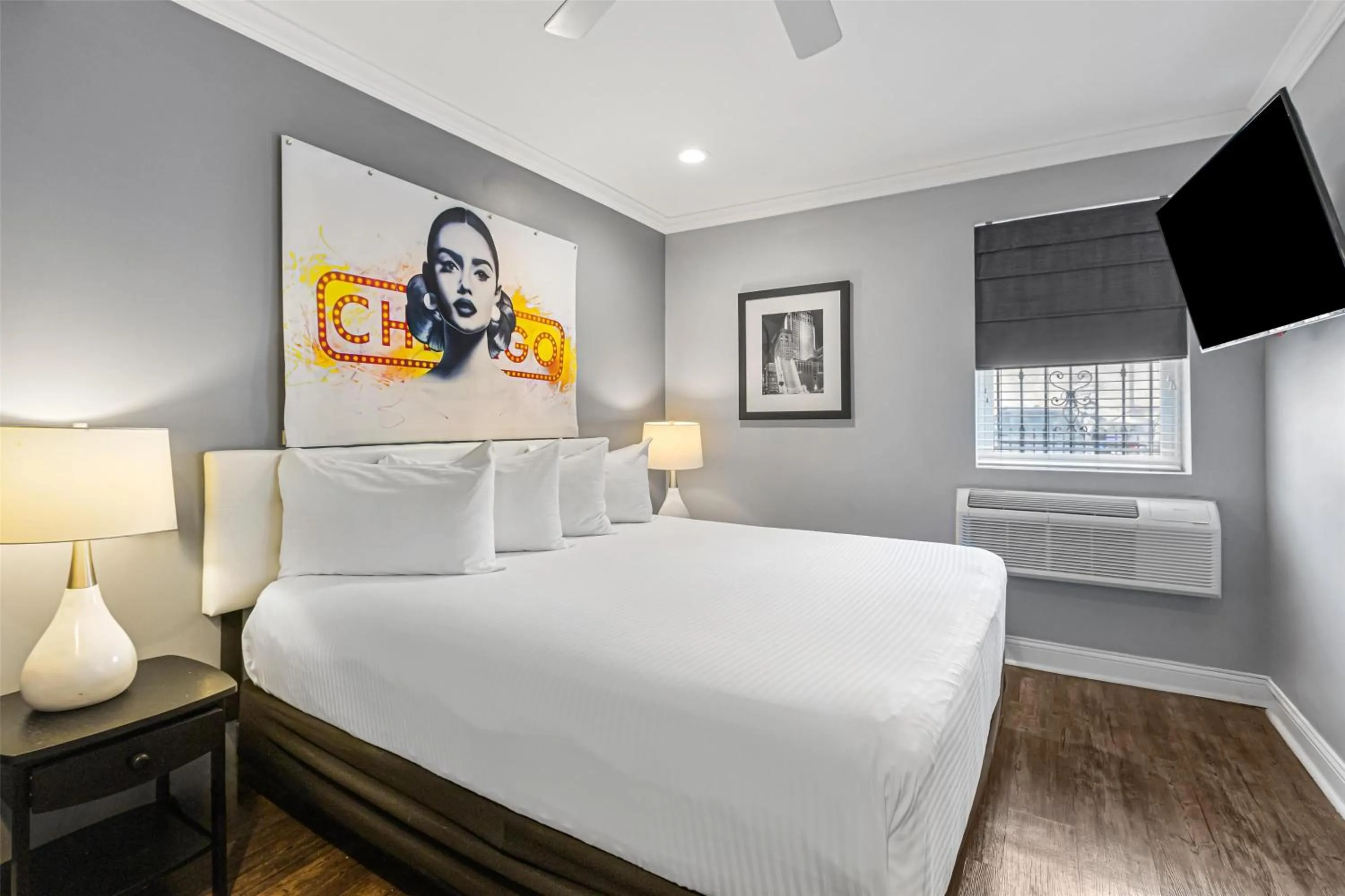 Bedroom, Bed in Hotel Chicago West Loop, SureStay Collection by Best Western