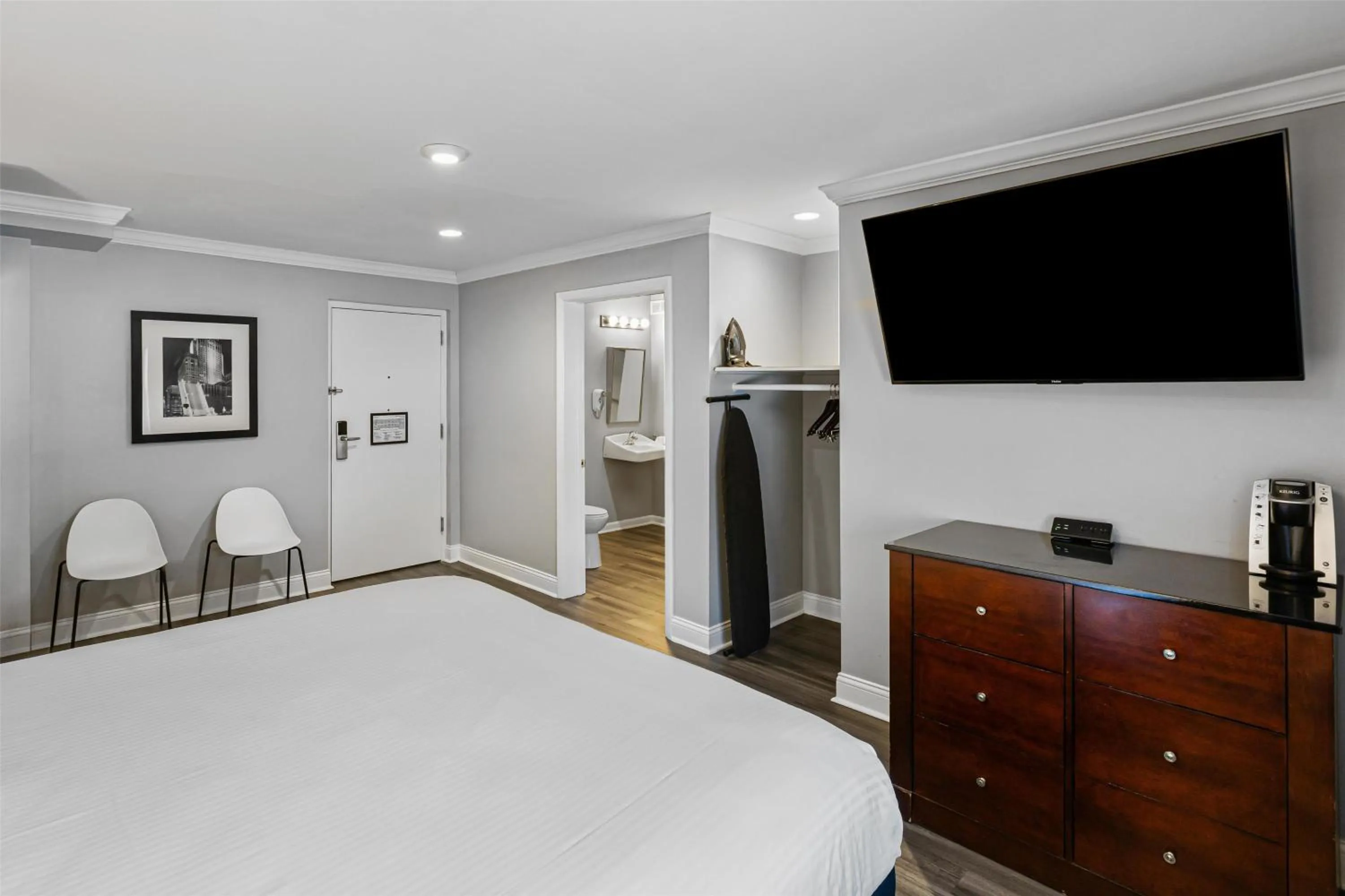 Bedroom, Bed in Hotel Chicago West Loop, SureStay Collection by Best Western