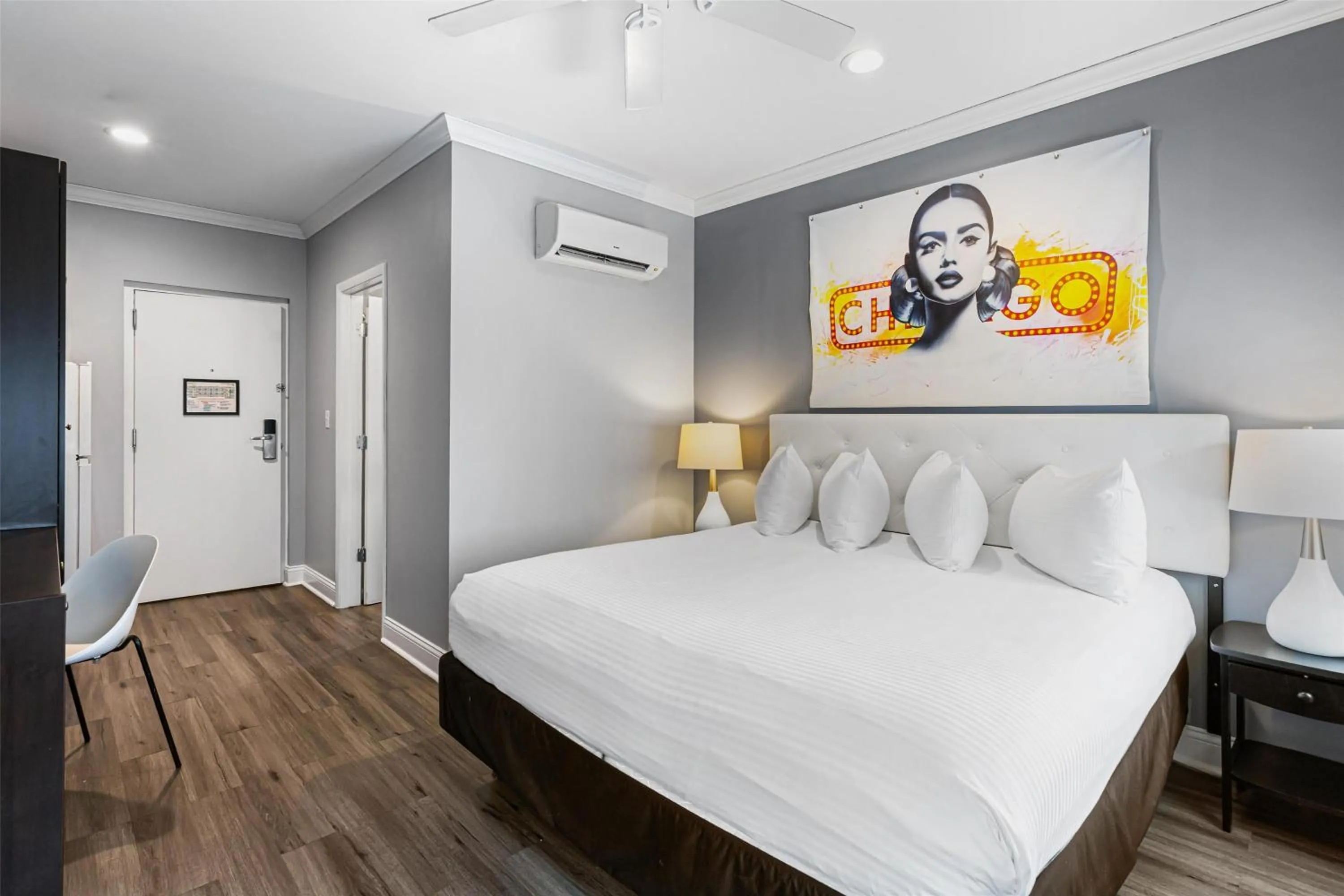 Bedroom, Bed in Hotel Chicago West Loop, SureStay Collection by Best Western