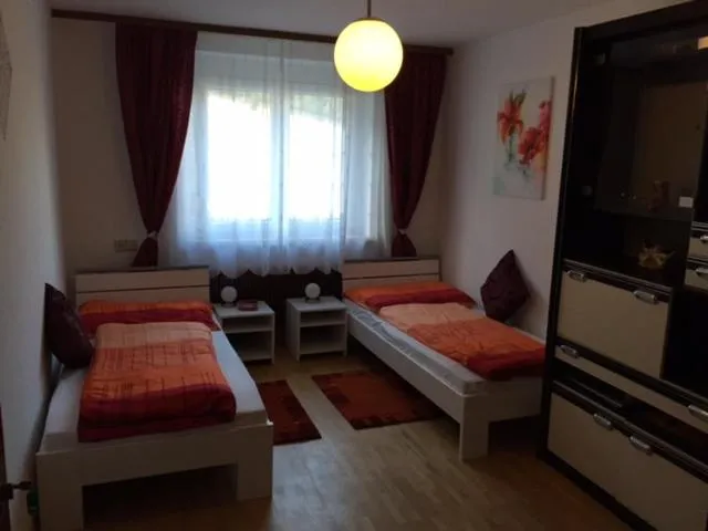 Photo of the whole room, Bed in Haus Tina Zimmer